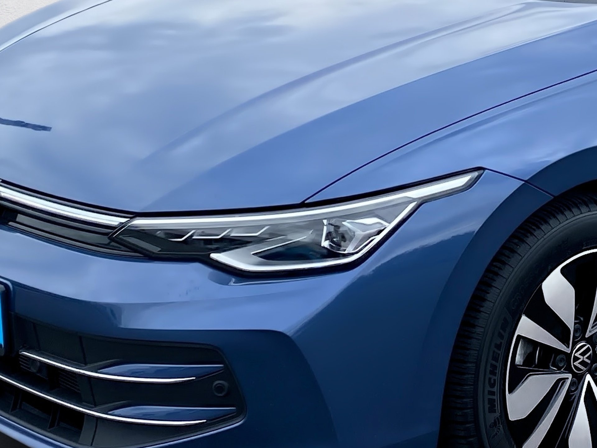 Golf 1.5 eTSI GOAL DSG Matrix AHK Navi ACC RFK