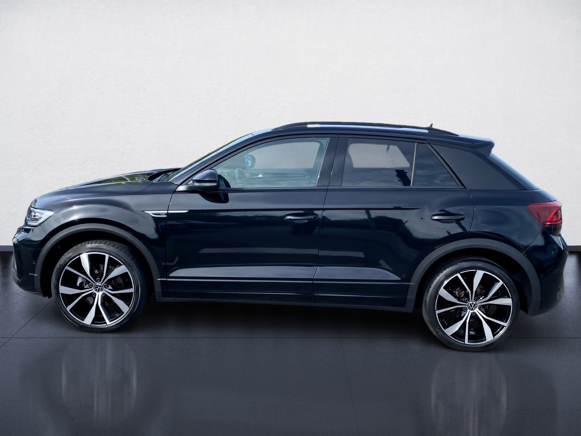 T-Roc 2.0 TSI R-Line 4M DSG Black-Style Matrix Pano AHK Standhzg.