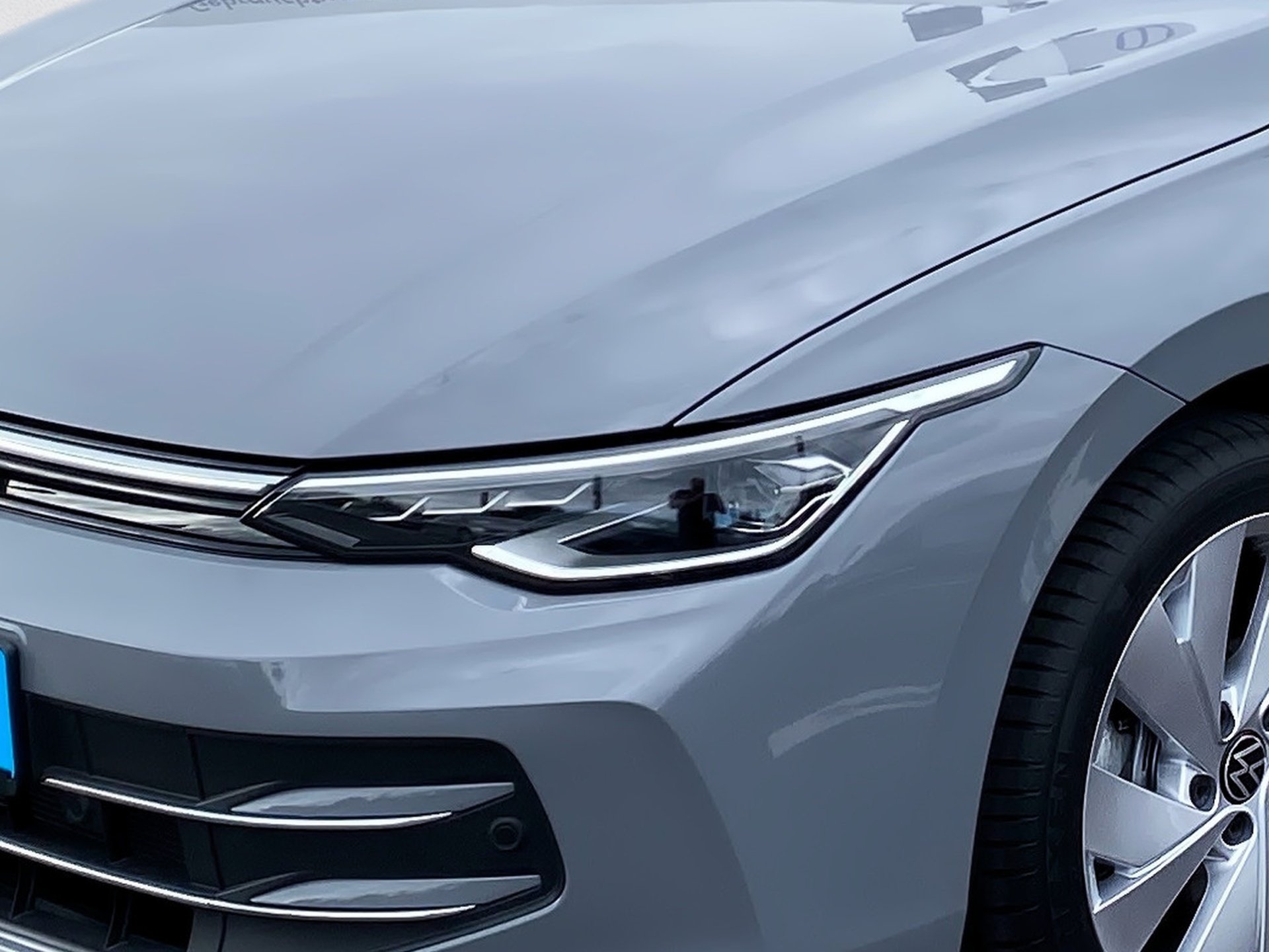 Golf 1.5 eHybrid Energy DSG Matrix AHK HuD ACC Navi AreaView