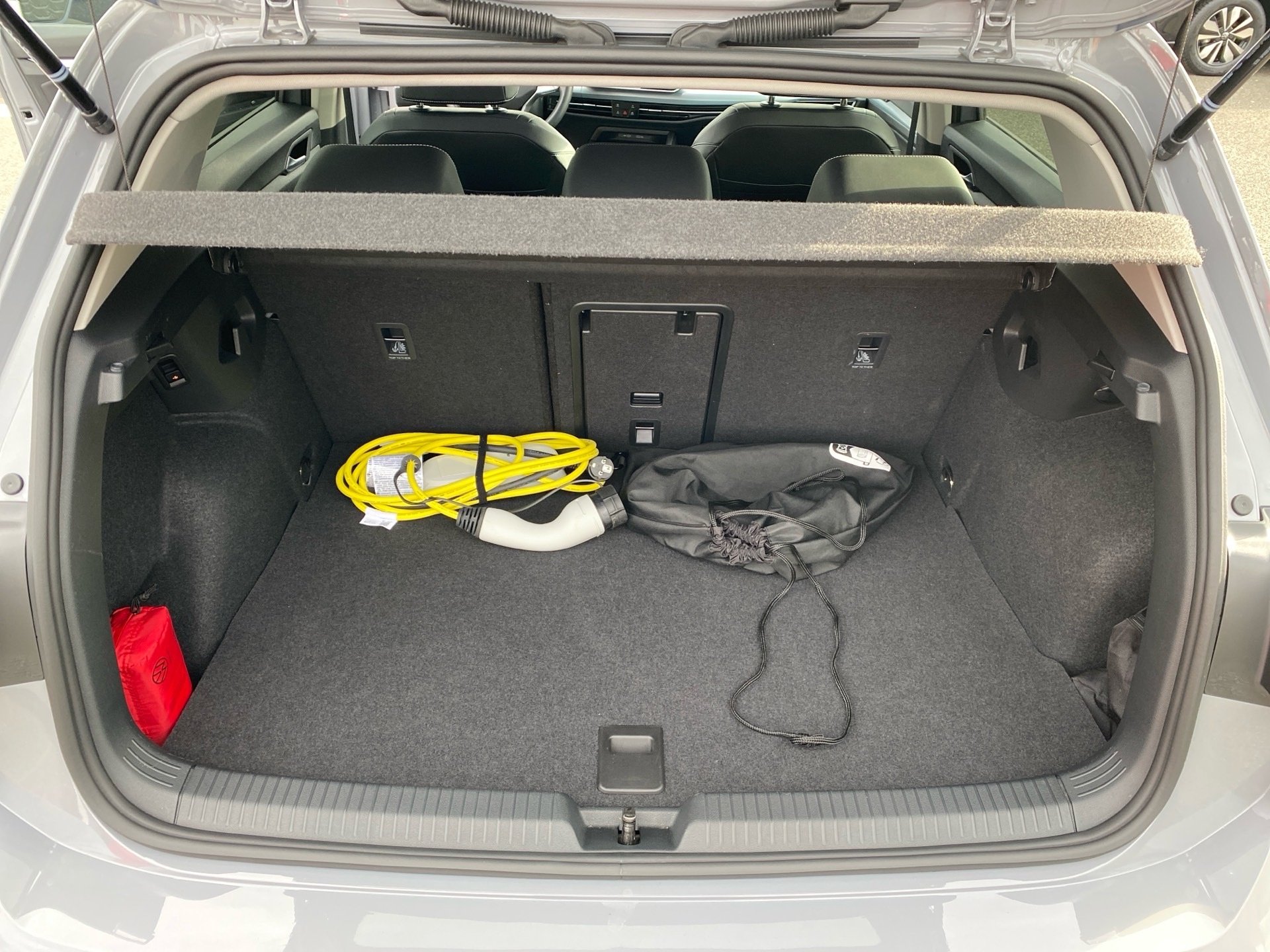 Golf 1.5 eHybrid Energy DSG Matrix AHK HuD ACC Navi AreaView