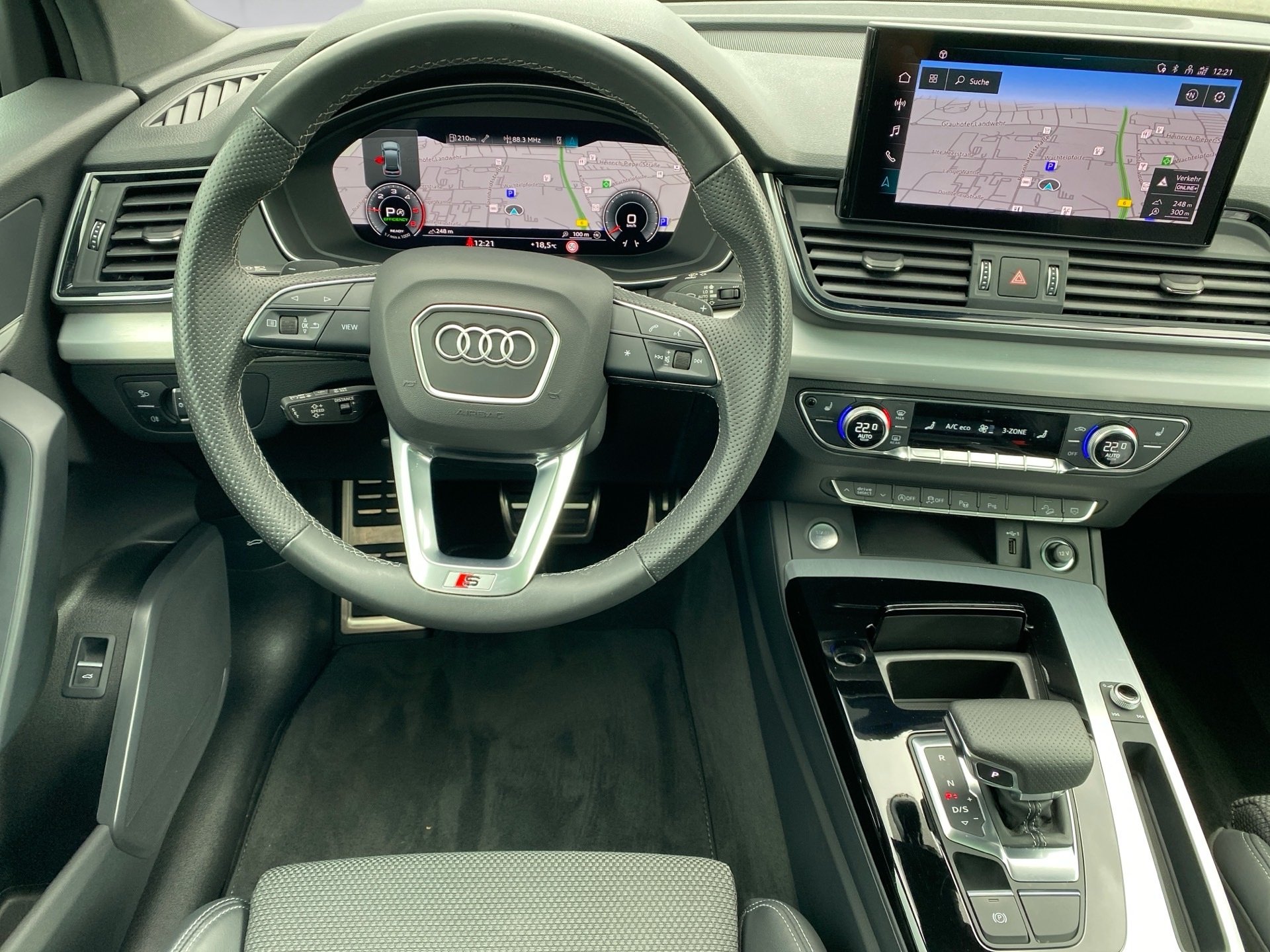 Q5 40 TDI S line quattro S-tronic AHK Pano Navi ACC 360°