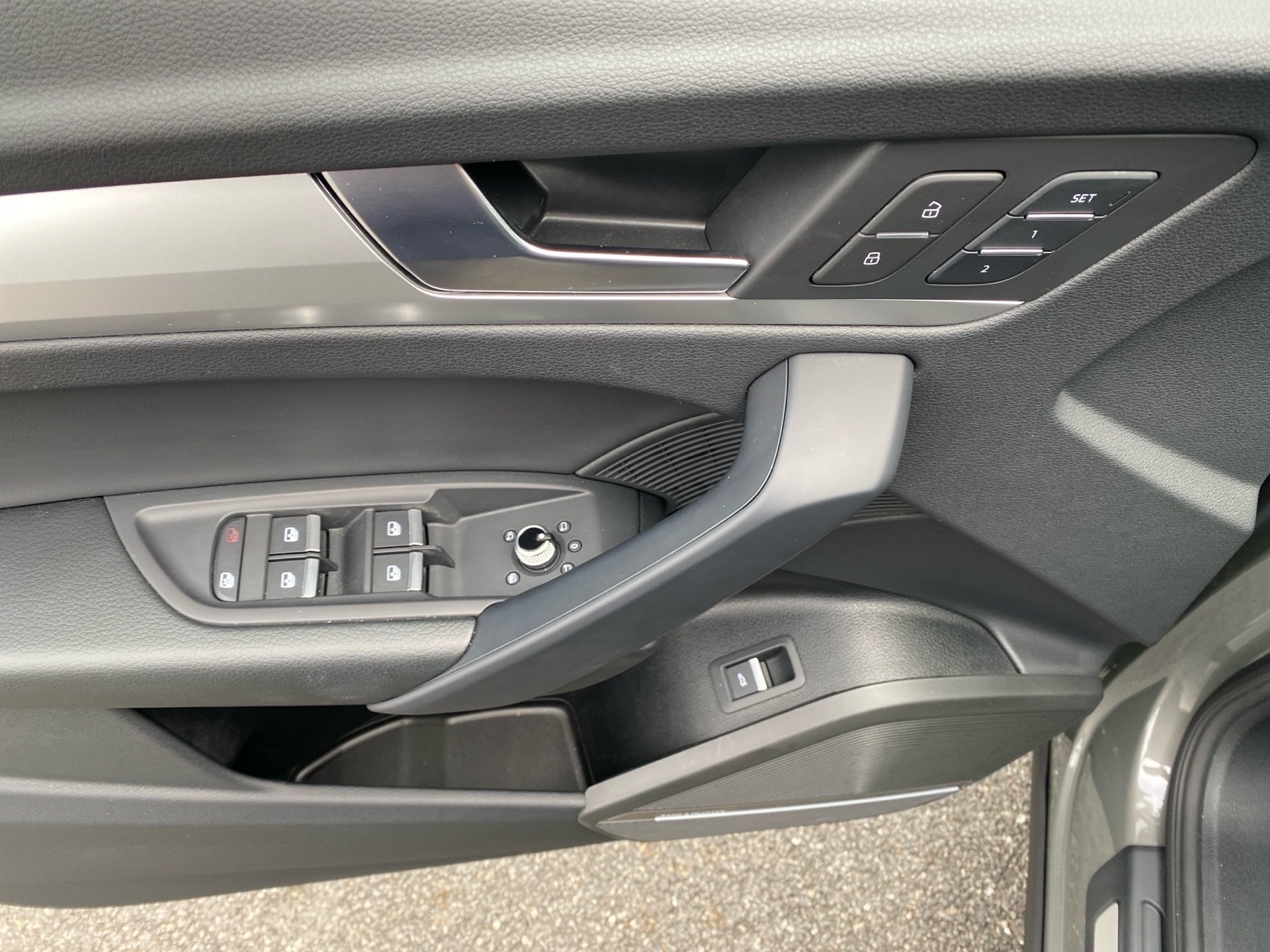 Q5 40 TDI S line quattro S-tronic LED Navi AHK HuD Leder B&O