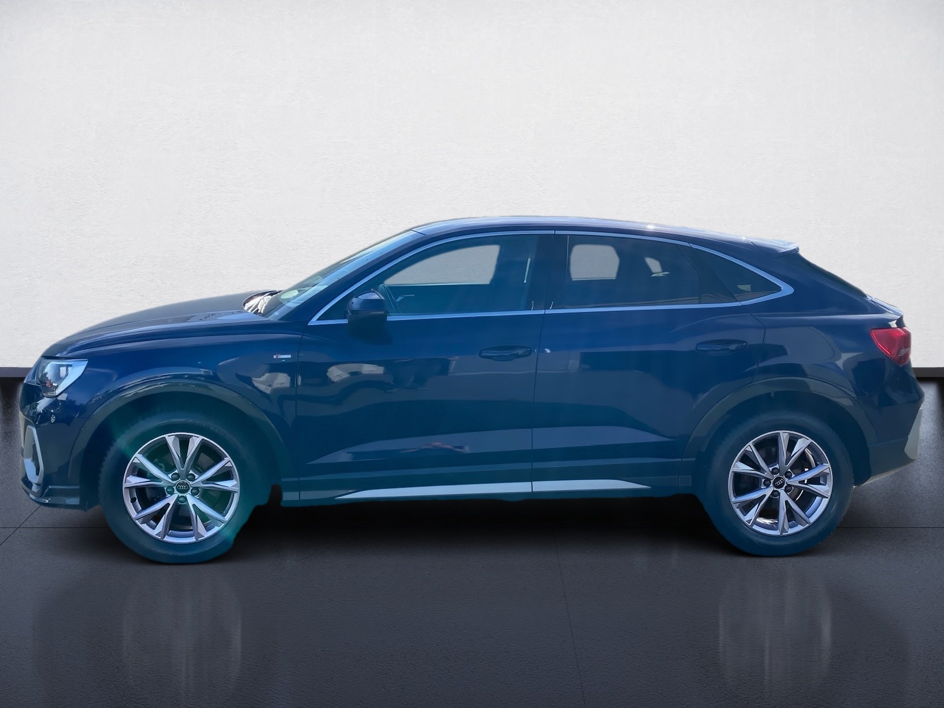 Q3 Sportback S line 35 TDI S line S-tronic LED Navi ACC AHK