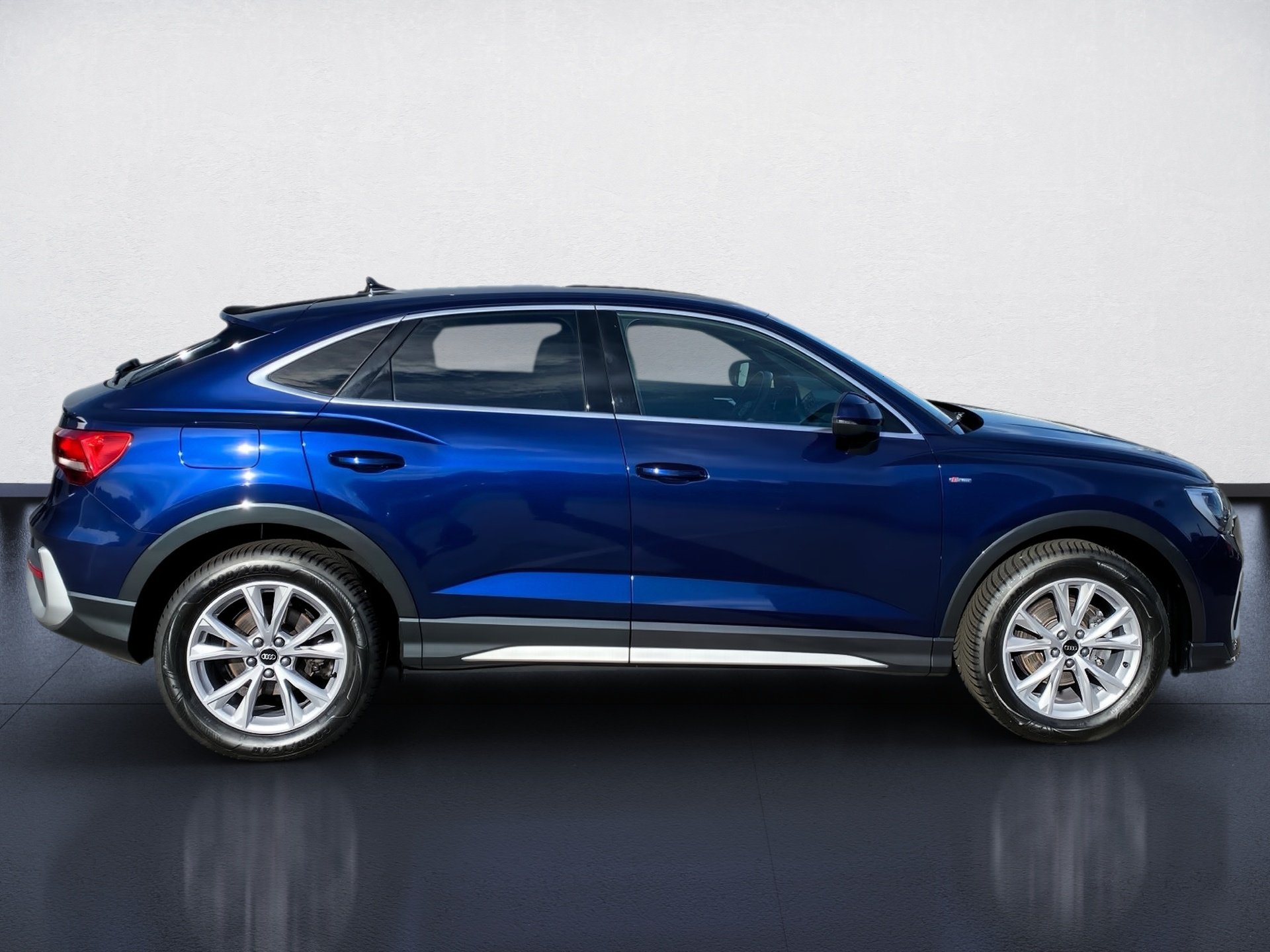 Q3 Sportback S line 35 TDI S line S-tronic LED Navi ACC AHK