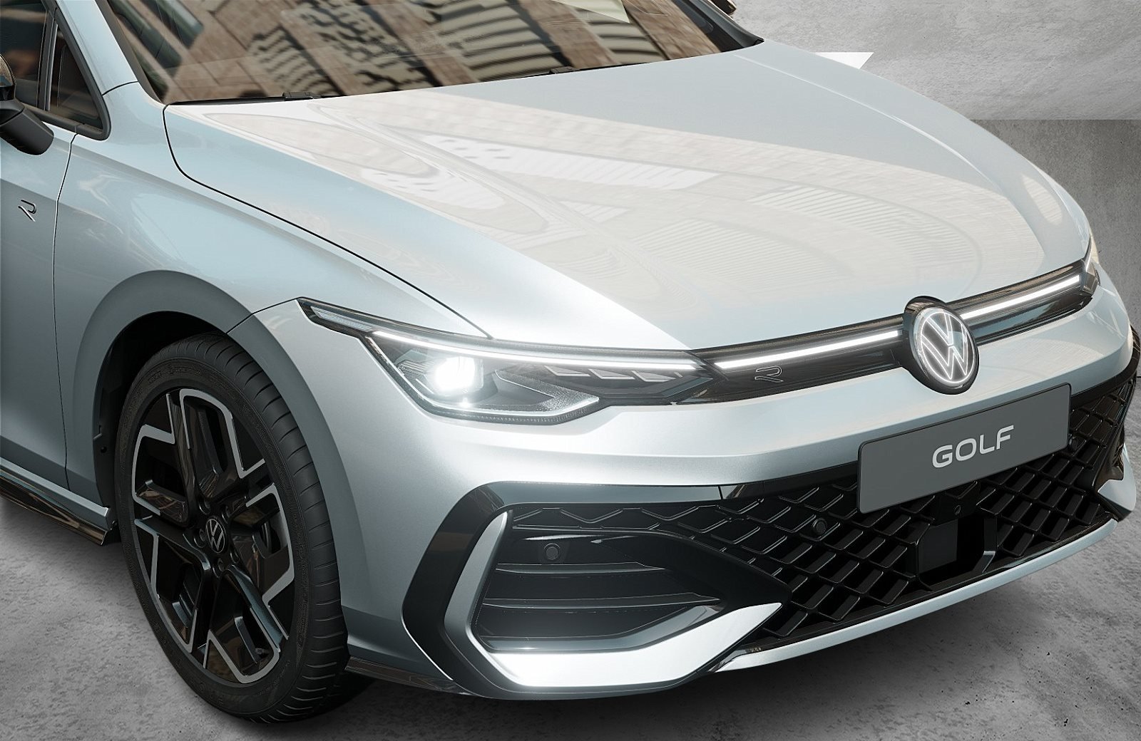 Golf Variant R-Line 1.5 l eTSI OPF DSG 360 ACC