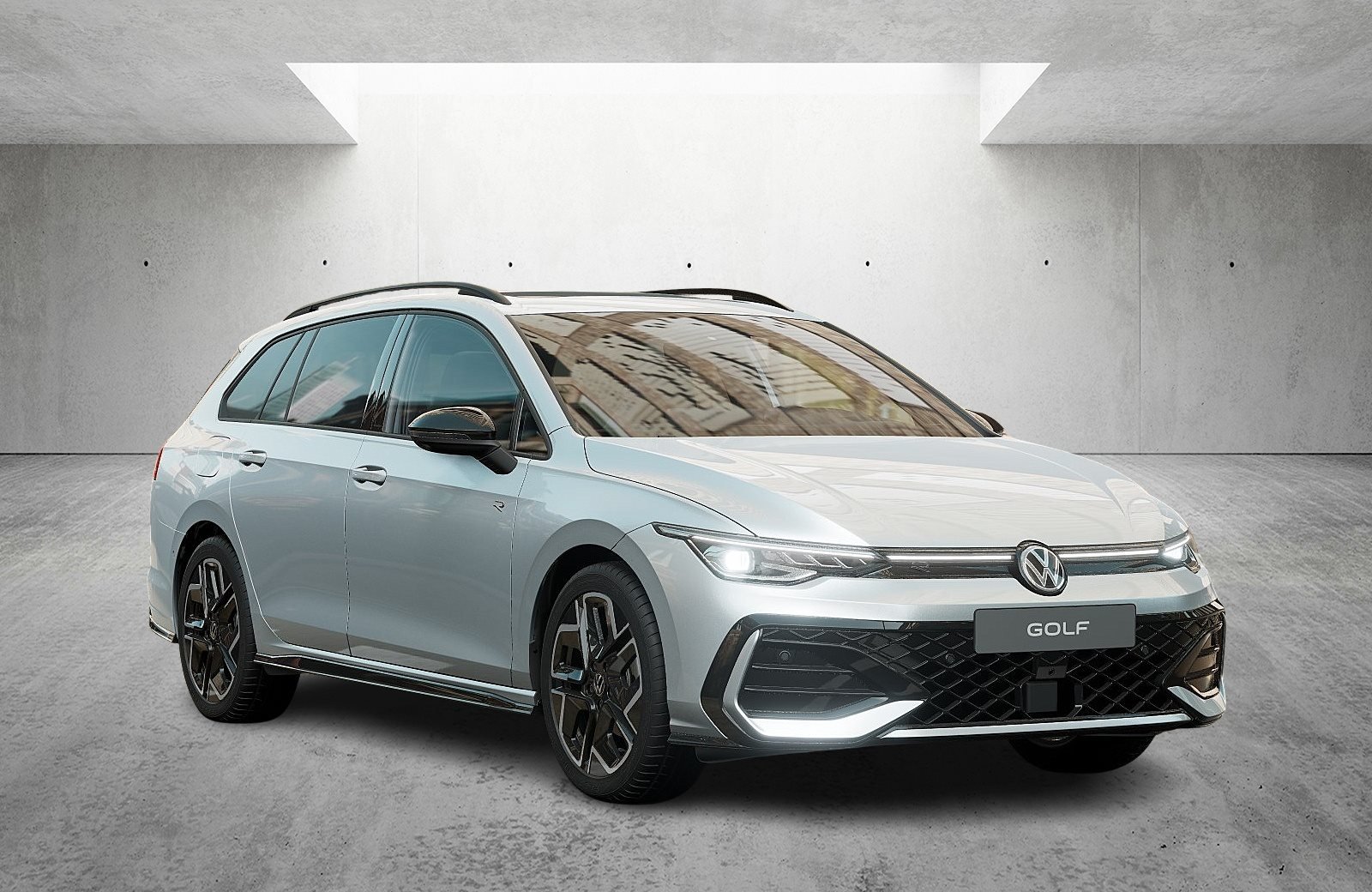 Golf Variant R-Line 1.5 l eTSI OPF DSG 360 ACC