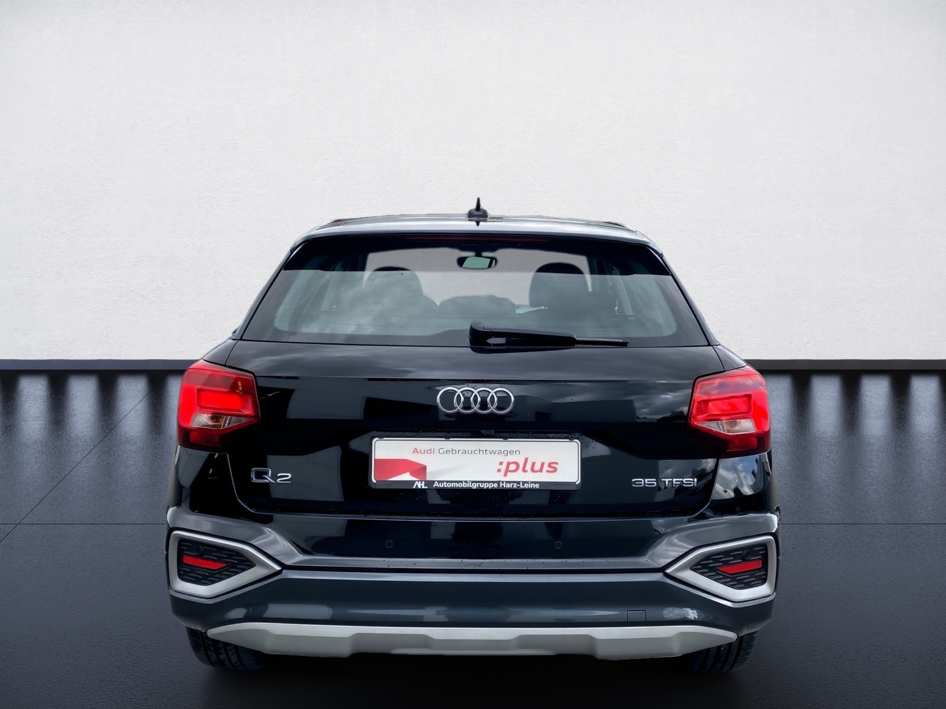 Q2 35 TFSI advanced S-tronic LED Navi RFK PDC SHZ