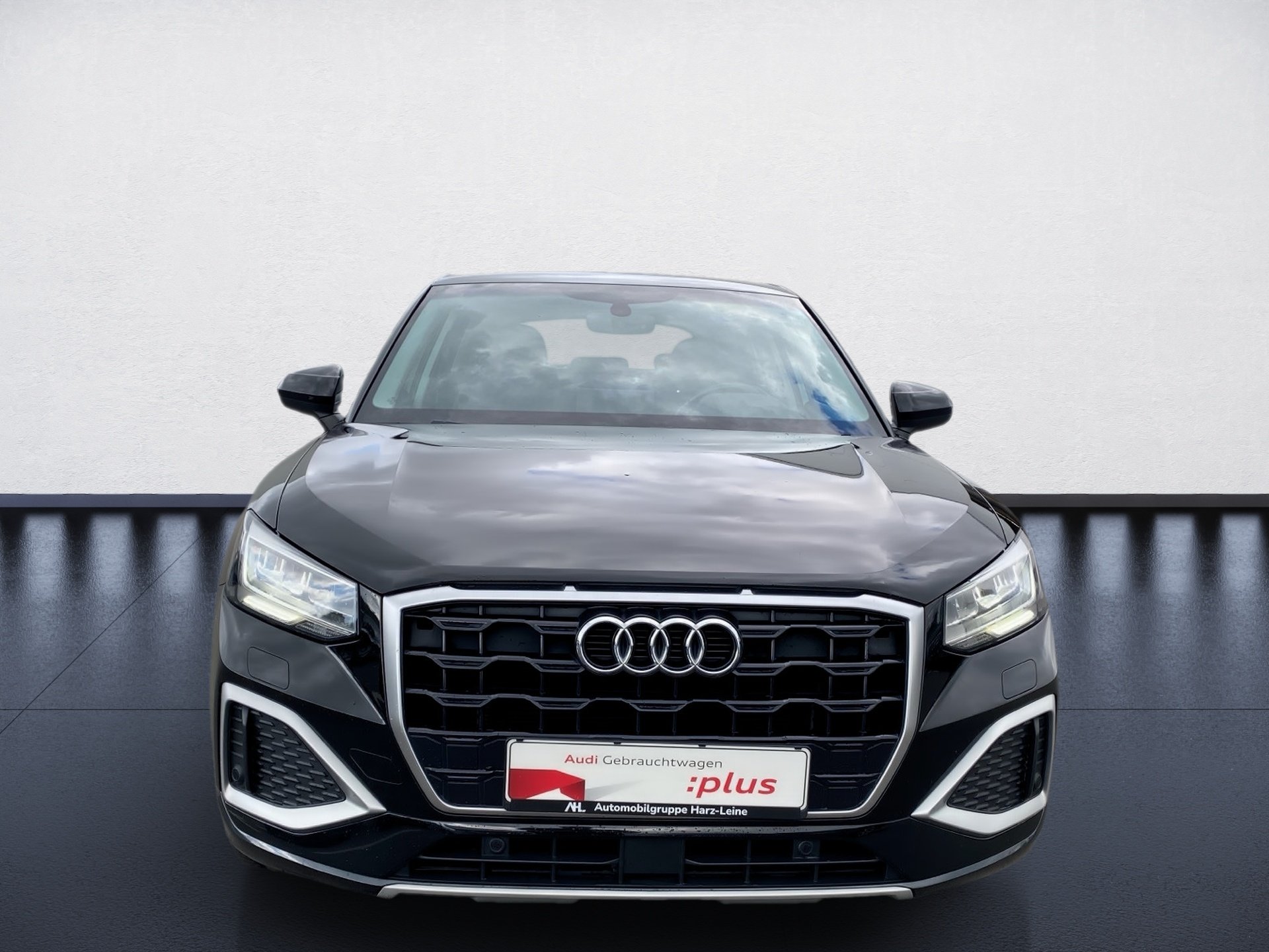 Q2 35 TFSI advanced S-tronic LED Navi RFK PDC SHZ