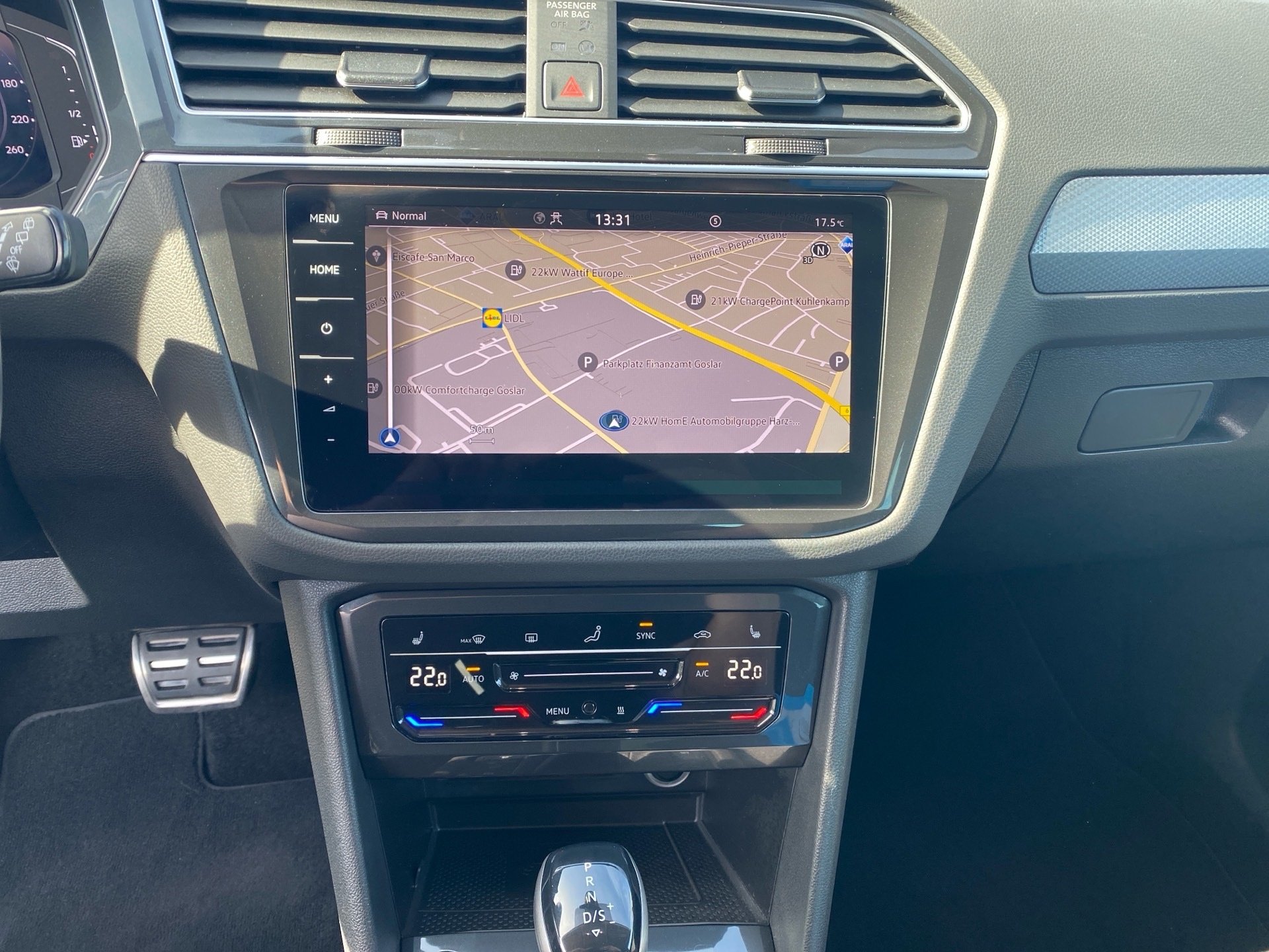 Tiguan 1.5 TSI Active DSG LED Navi ACC AHK Standhzg.