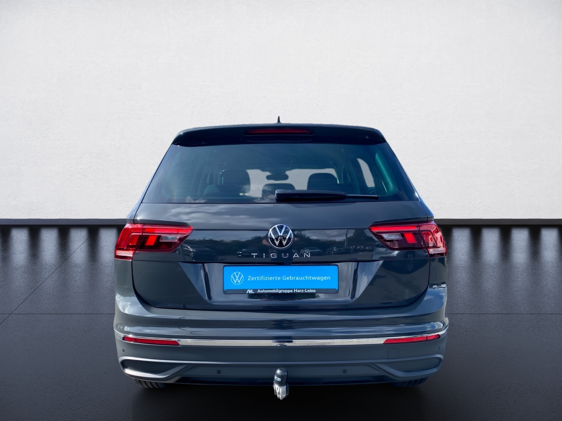 Tiguan 1.5 TSI Active DSG LED Navi ACC AHK Standhzg.