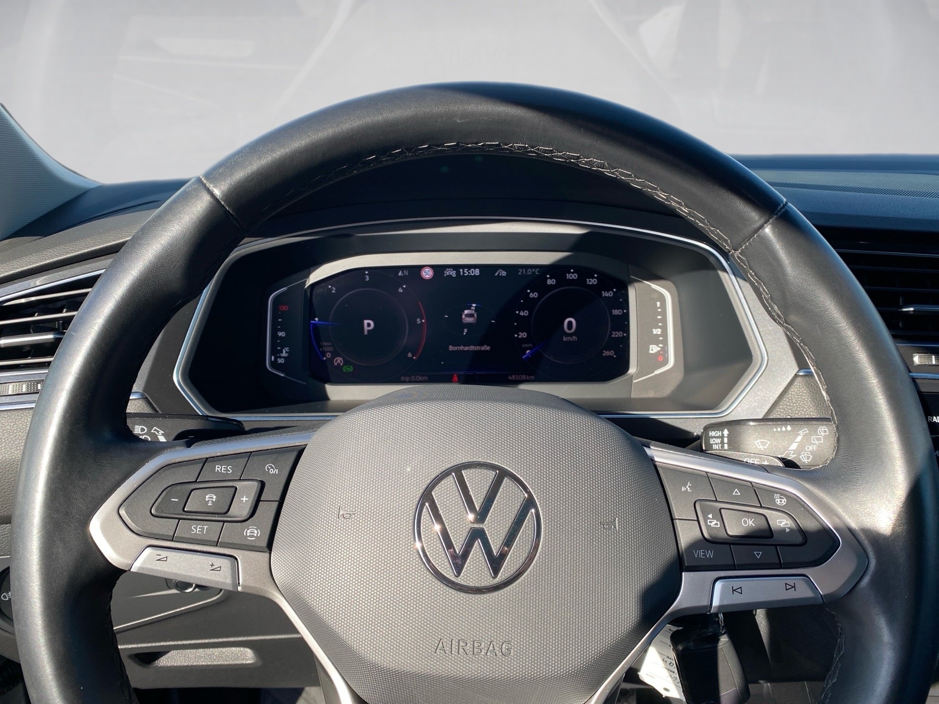 Tiguan Allspace 2.0 TDI Life DSG LED Navi ACC Pano HuD