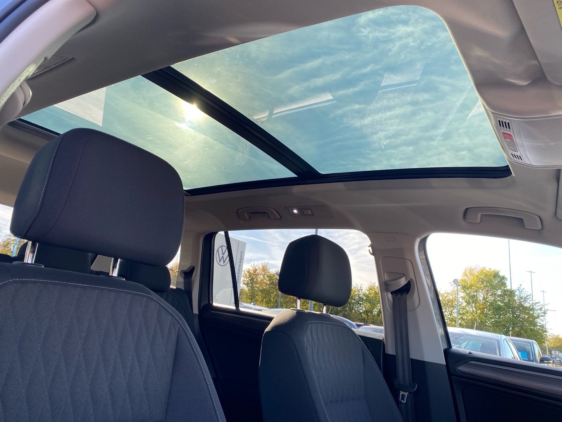 Tiguan Allspace 2.0 TDI Life DSG LED Navi ACC Pano HuD