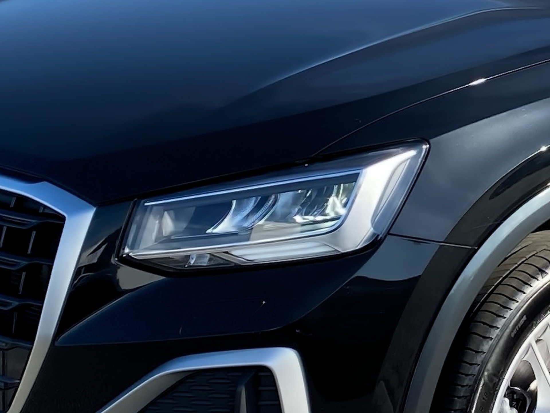 Q2 40 TFSI advanced quattro S-tronic LED Navi ACC RFK
