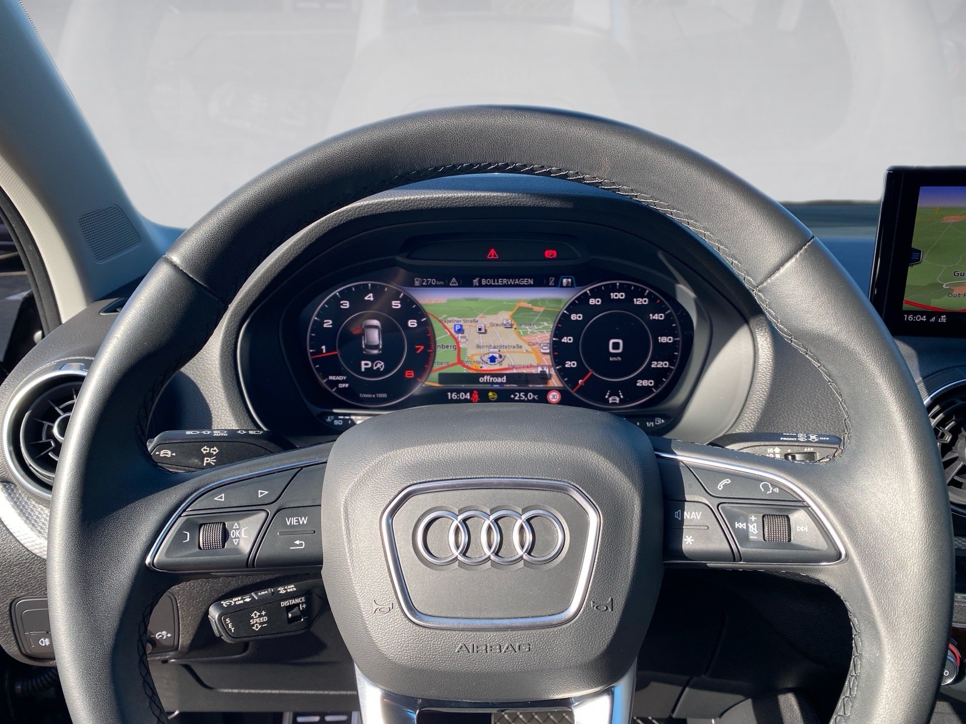 Q2 40 TFSI advanced quattro S-tronic LED Navi ACC RFK