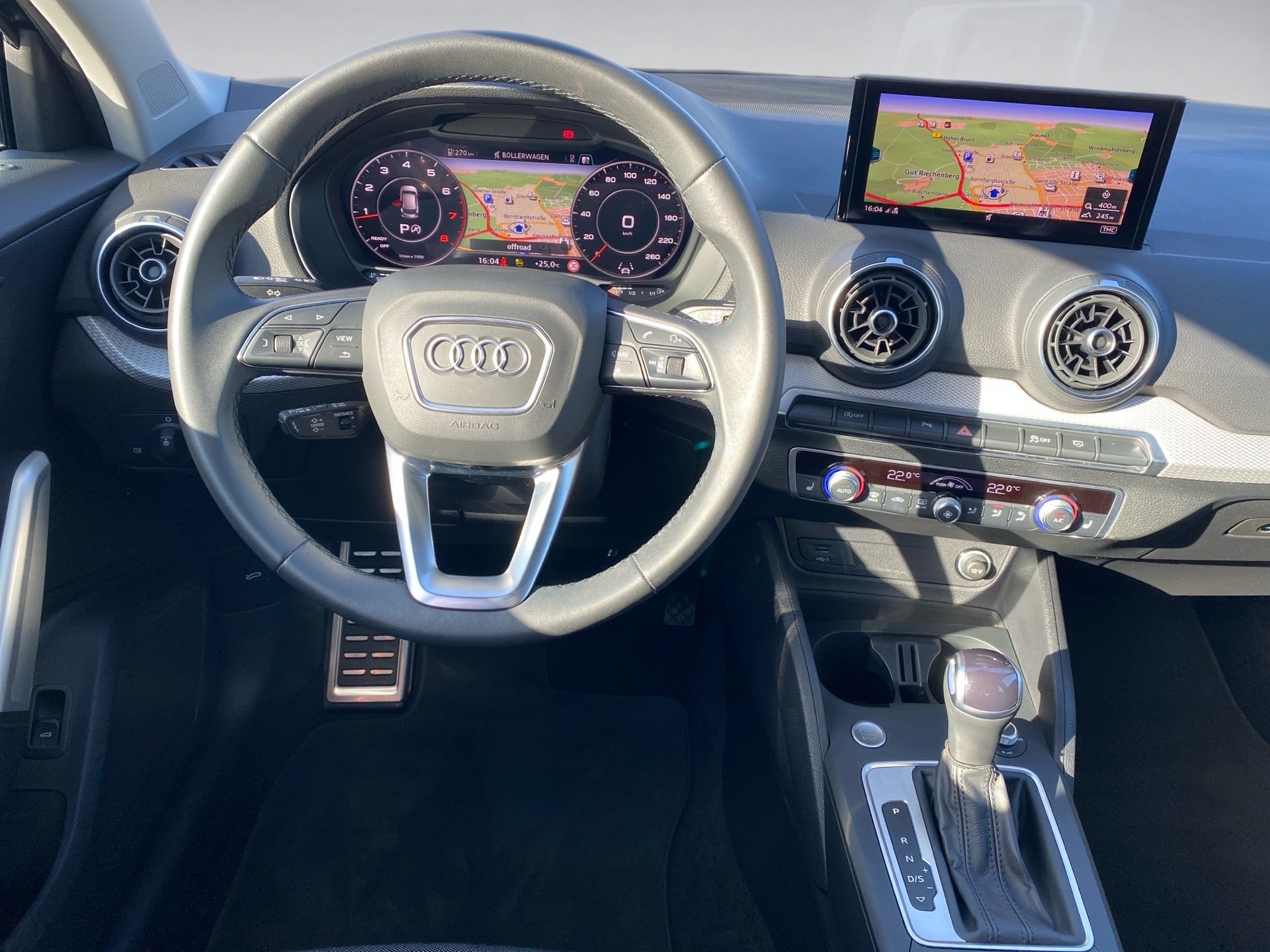 Q2 40 TFSI advanced quattro S-tronic LED Navi ACC RFK