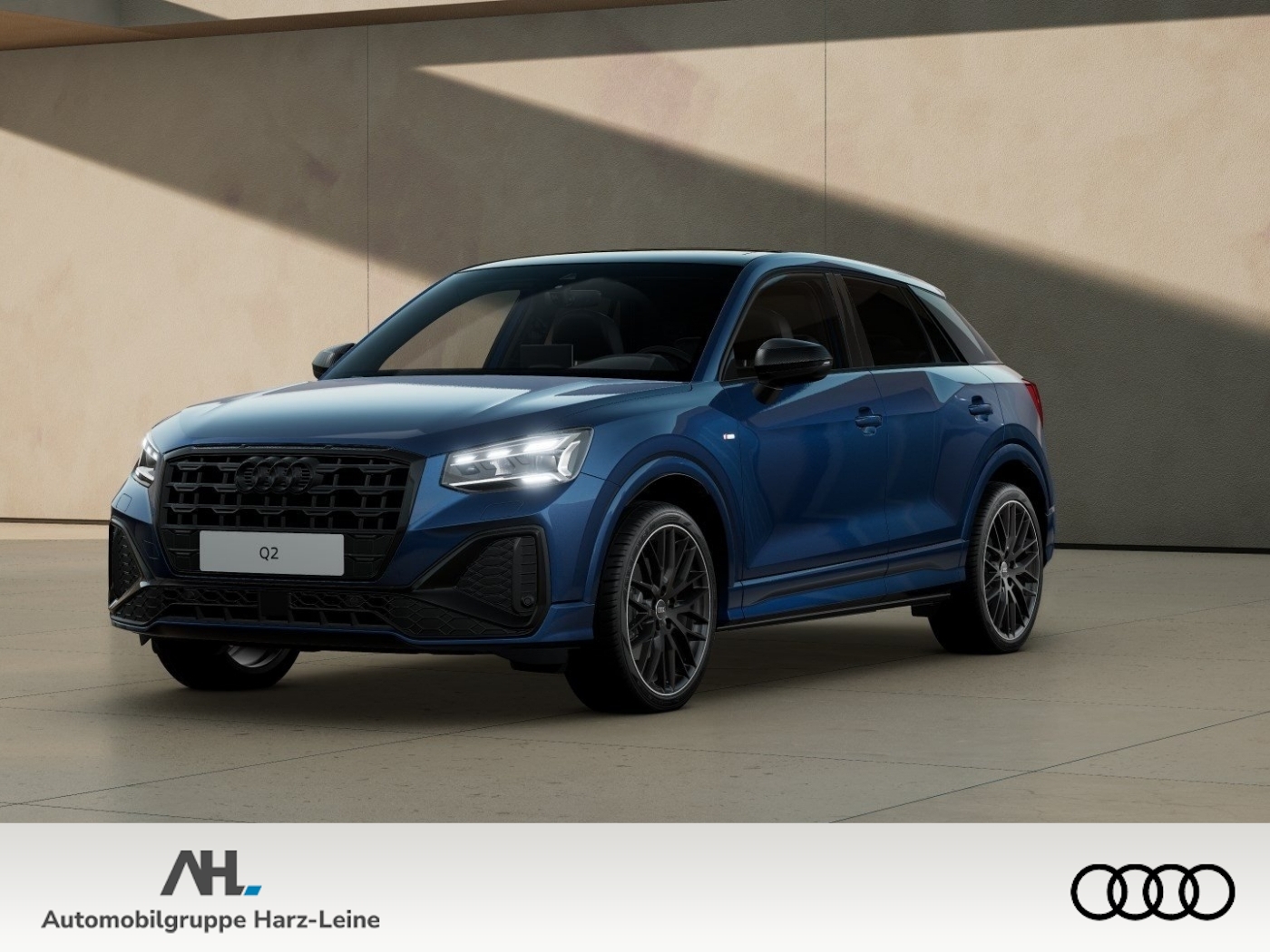 Q2 35 TFSI S line competition Pano Matrix LED LM