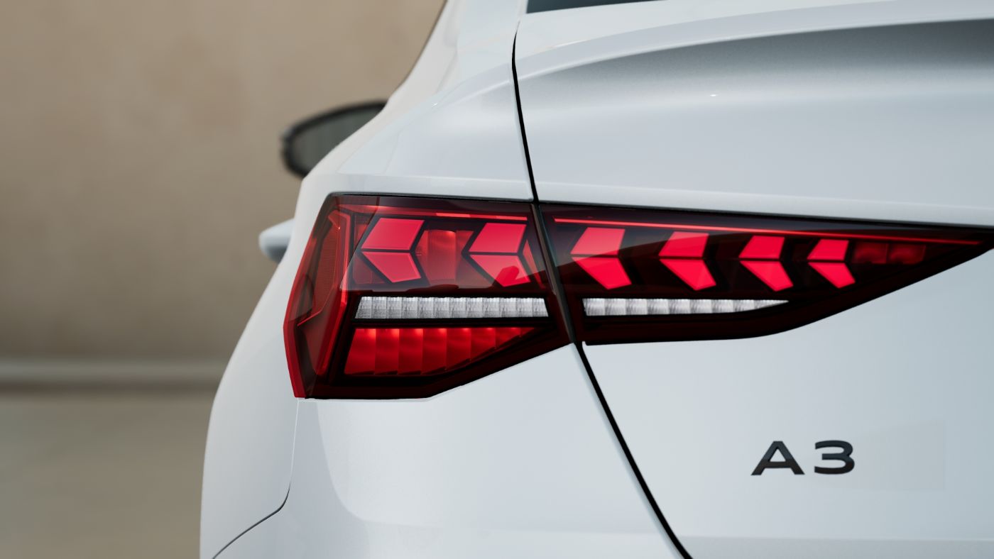 A3 Limousine 35 TFSI AHK S line