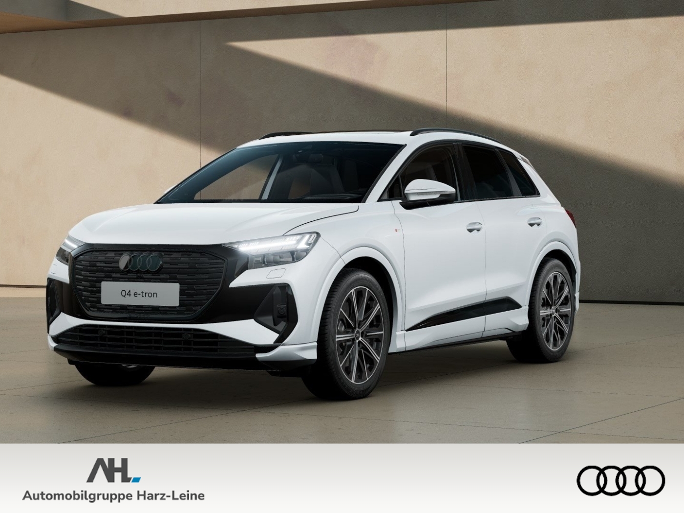 Q4 e-tron 45 e-tron Panorama Matrix LED SONOS LM