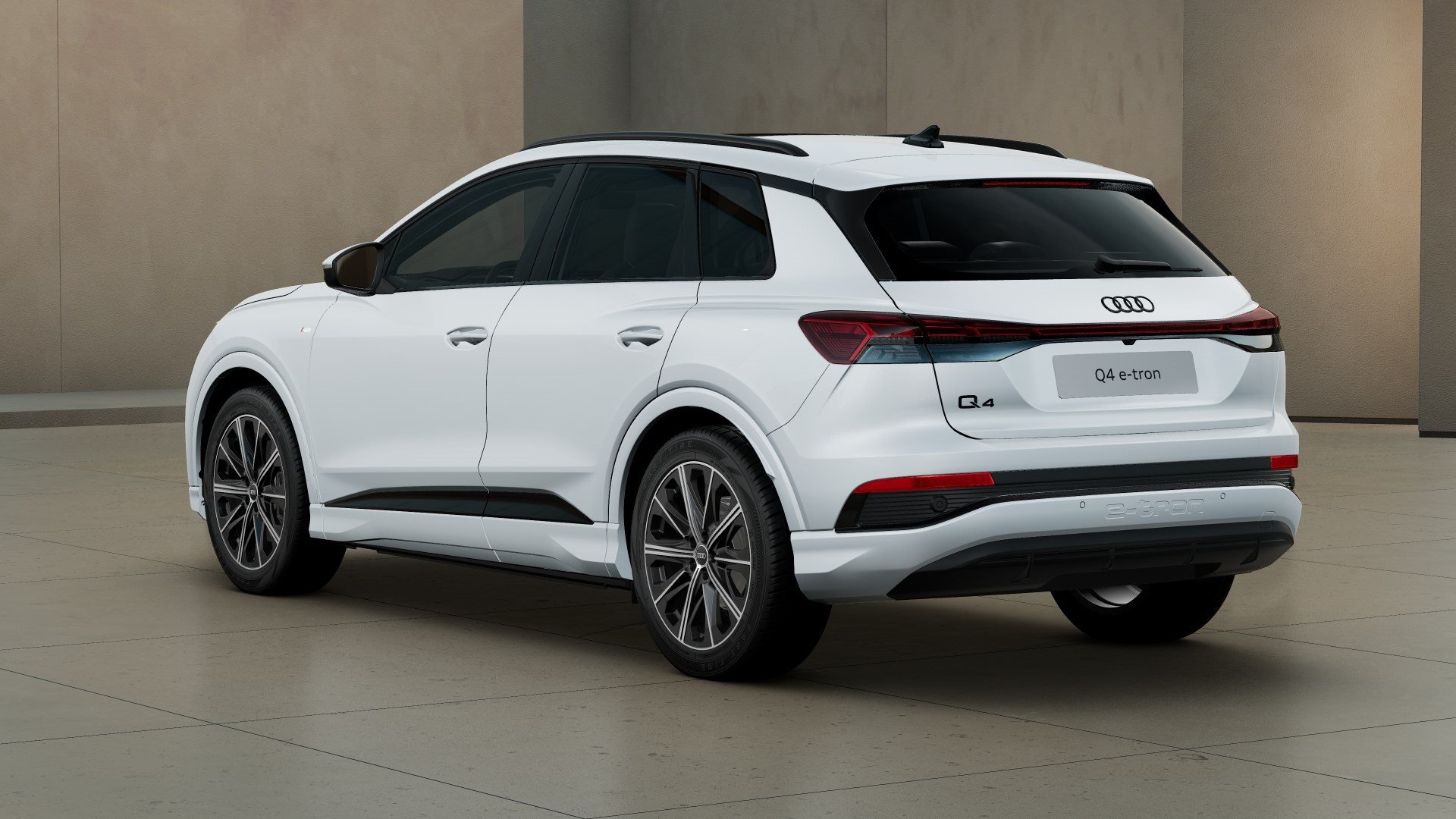 Q4 e-tron 45 e-tron Panorama Matrix LED SONOS LM