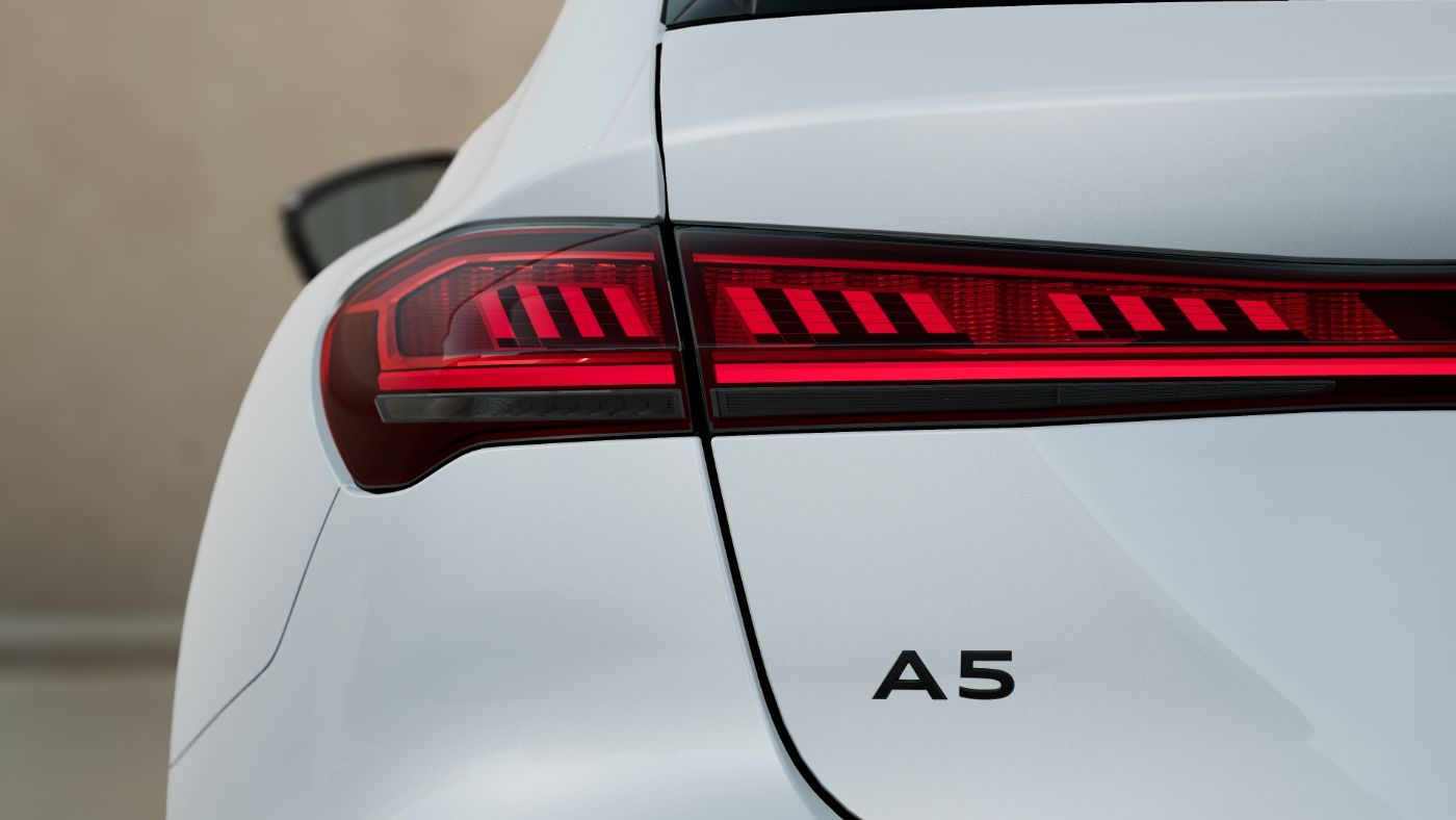 A5 Avant e-hybrid quattro 270 kW AHK B&O HuD 360 LM