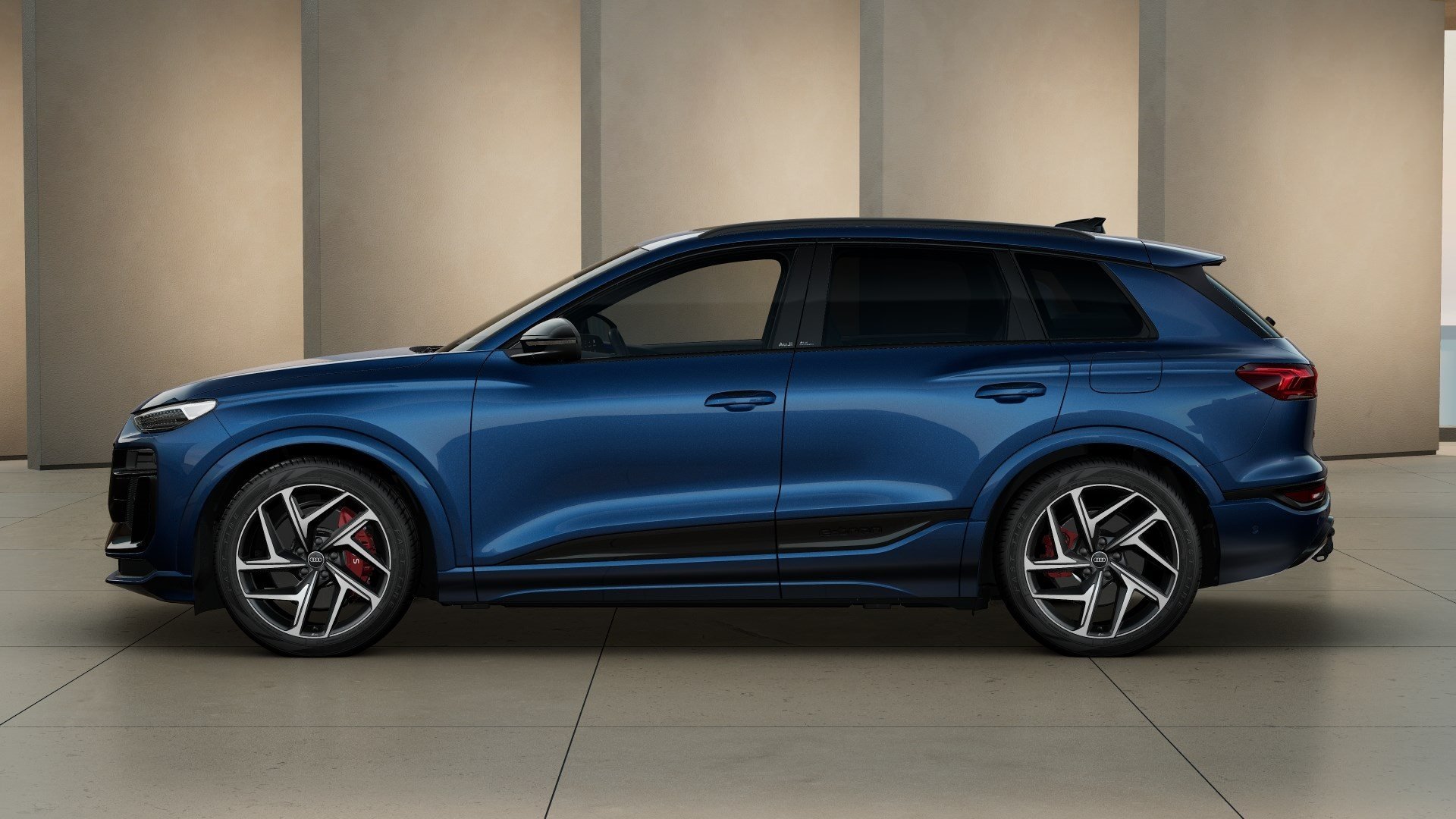 SQ6 e-tron 360 kW quattro edition one AHK Pano HuD