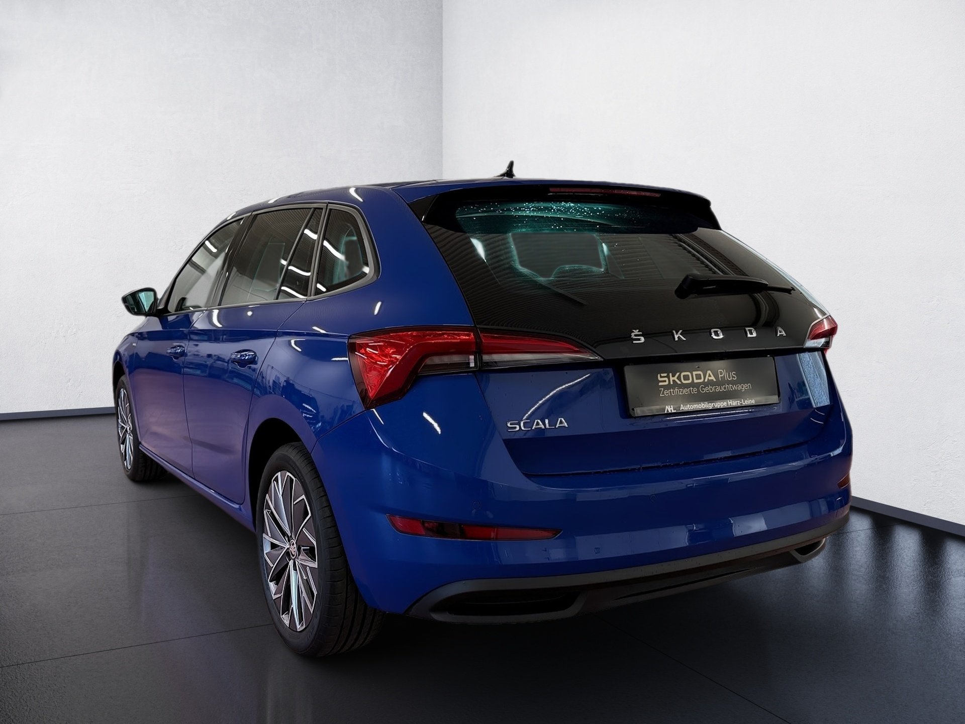 Scala 1.0 TSI Tour LED Navi PDC SHZ 2xKlima Kam.