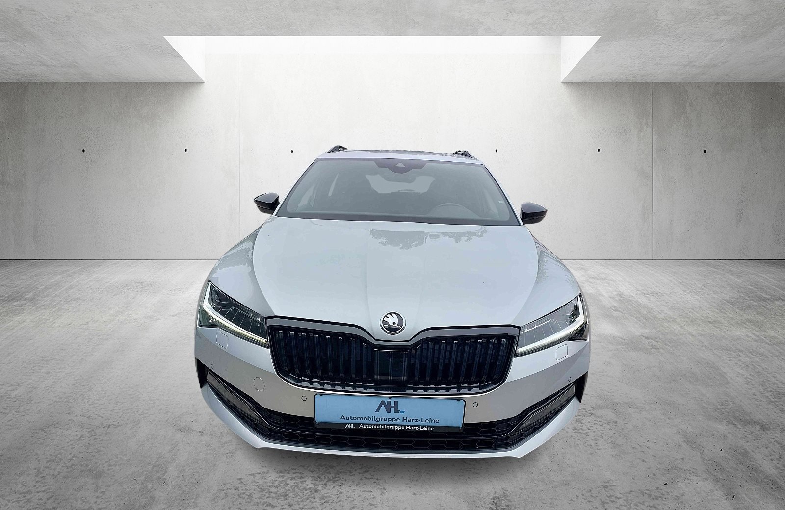 Superb Combi 2.0 TDI Sportline 4x4 DSG LED Navi ACC Standhzg.