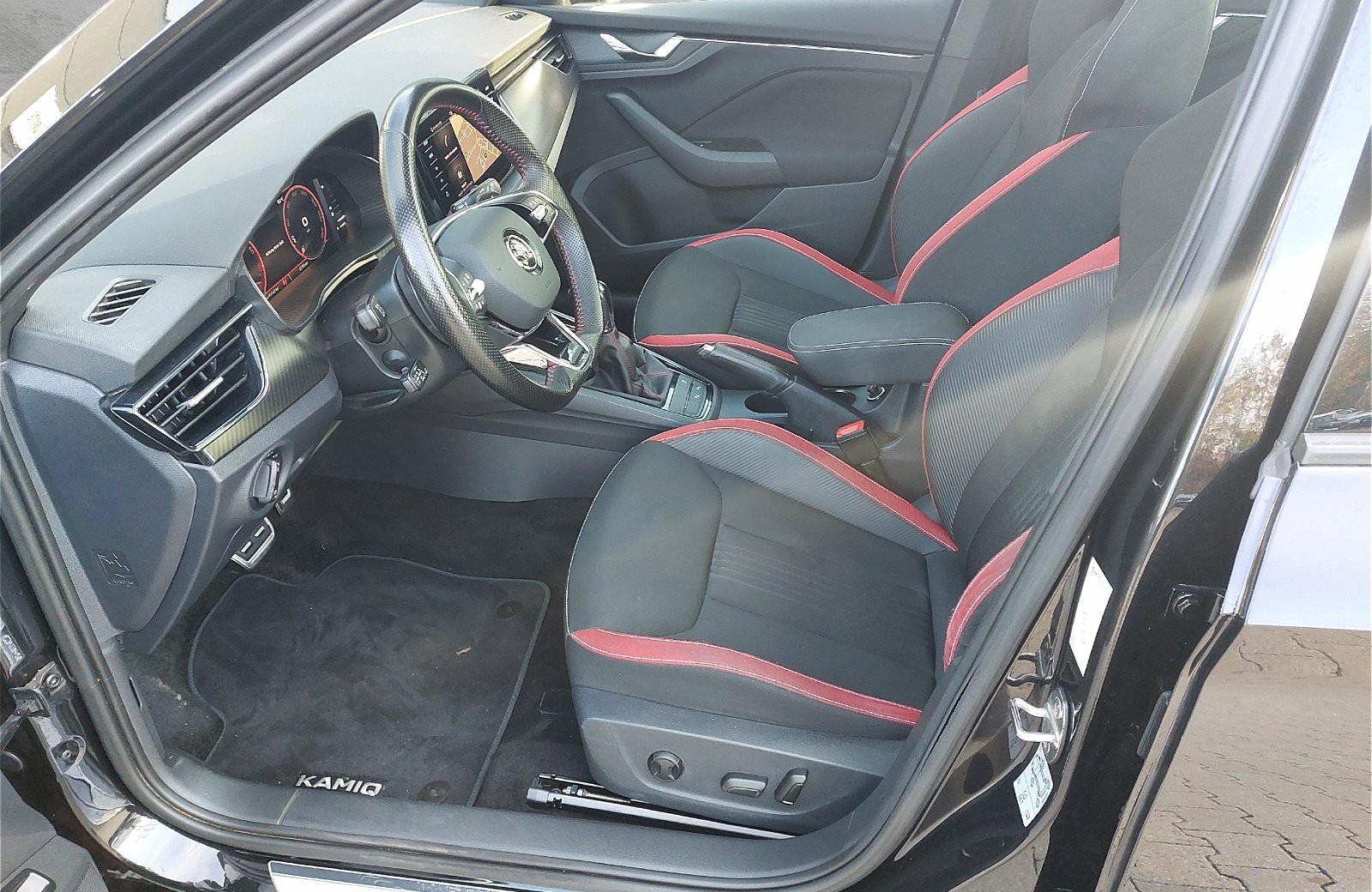 Kamiq 1.5 TSI Monte Carlo DSG LED Navi ACC AHK RFK Pano