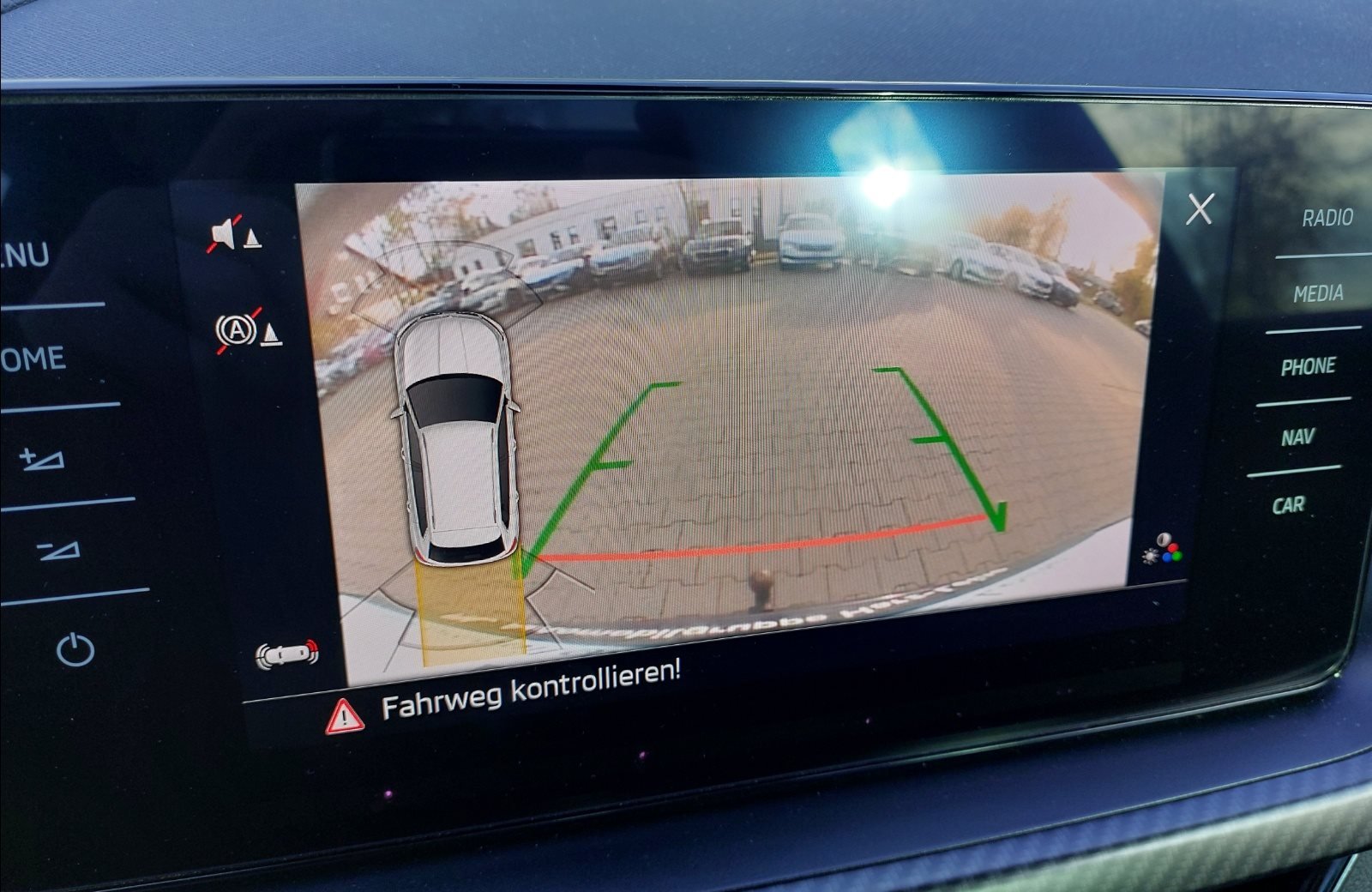 Kamiq 1.5 TSI Monte Carlo DSG LED Navi ACC AHK RFK Pano