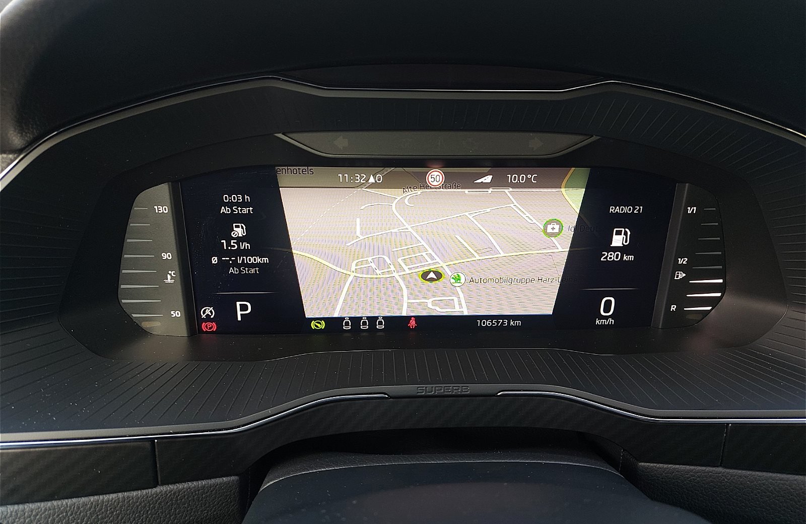 Superb Combi 2.0 TDI Sportline 4x4 DSG LED Navi ACC Pano Canton