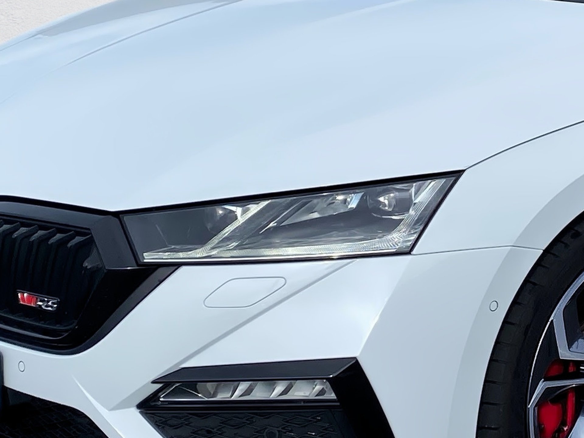 Octavia Combi RS 2.0 TSI First Edition DSG LED Navi ACC AHK Standhzg.