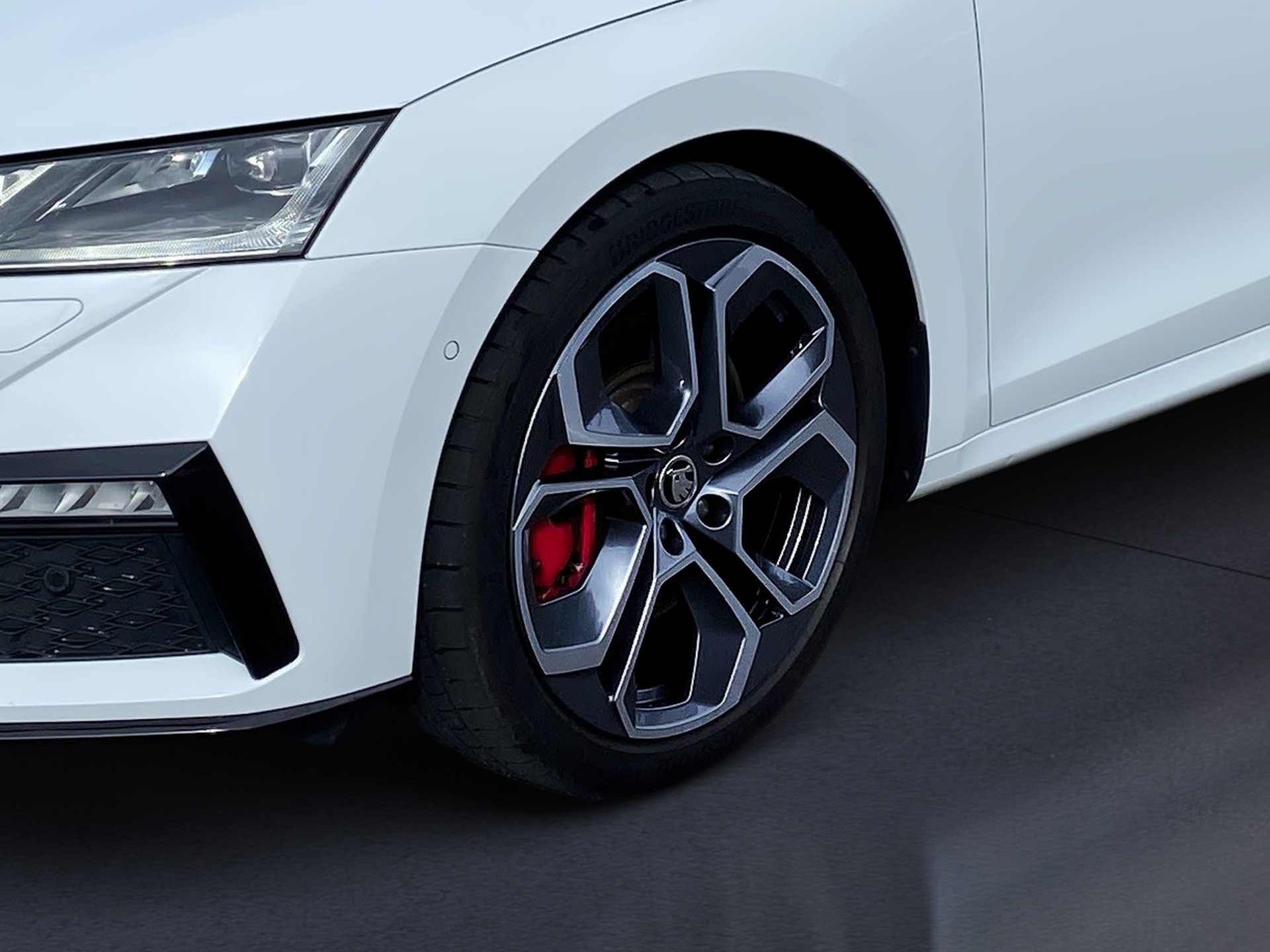 Octavia Combi RS 2.0 TSI First Edition DSG LED Navi ACC AHK Standhzg.