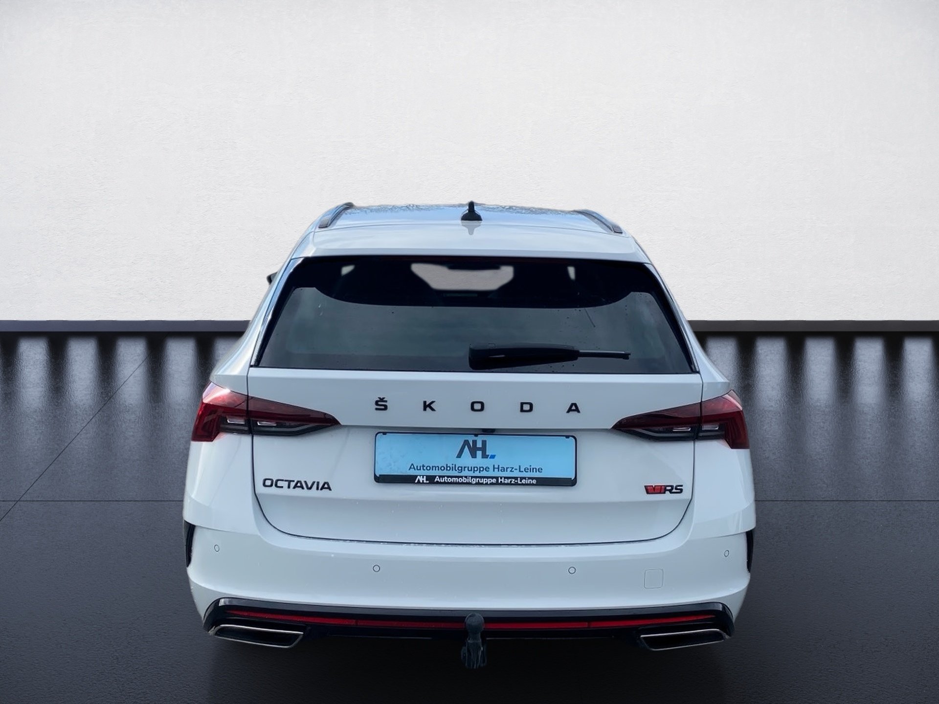 Octavia Combi RS 2.0 TSI First Edition DSG LED Navi ACC AHK Standhzg.