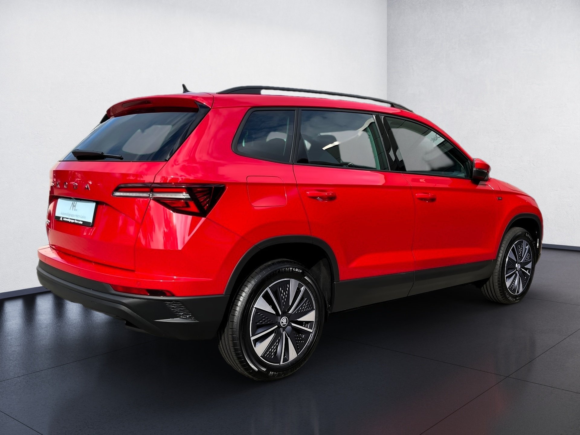 Karoq 1.5 TSI Tour DSG Matrix AHK Navi ACC RFK SmartLink