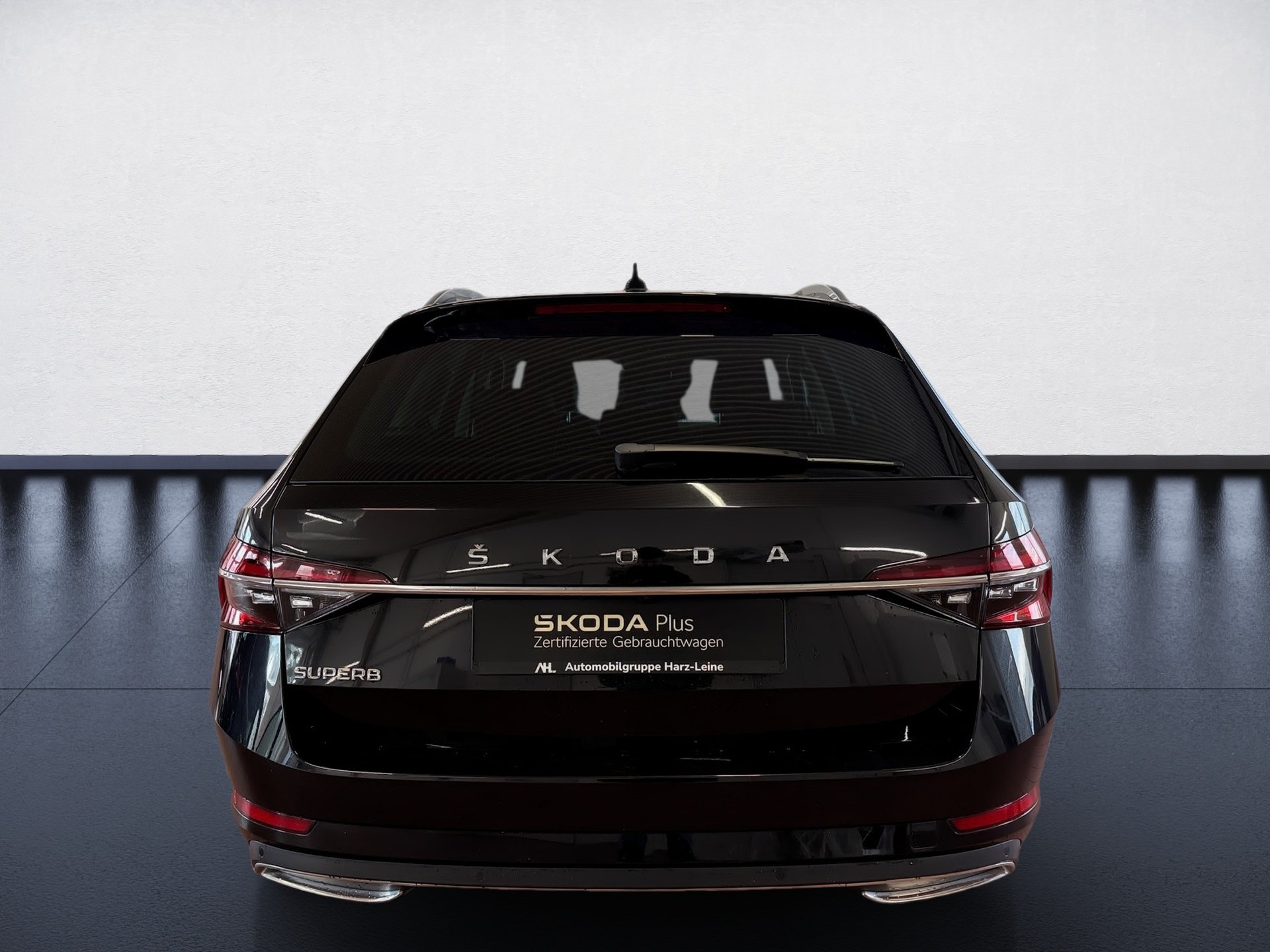 Superb Combi 1.5 TSI L&K DSG LED Navi ACC RFK Leder