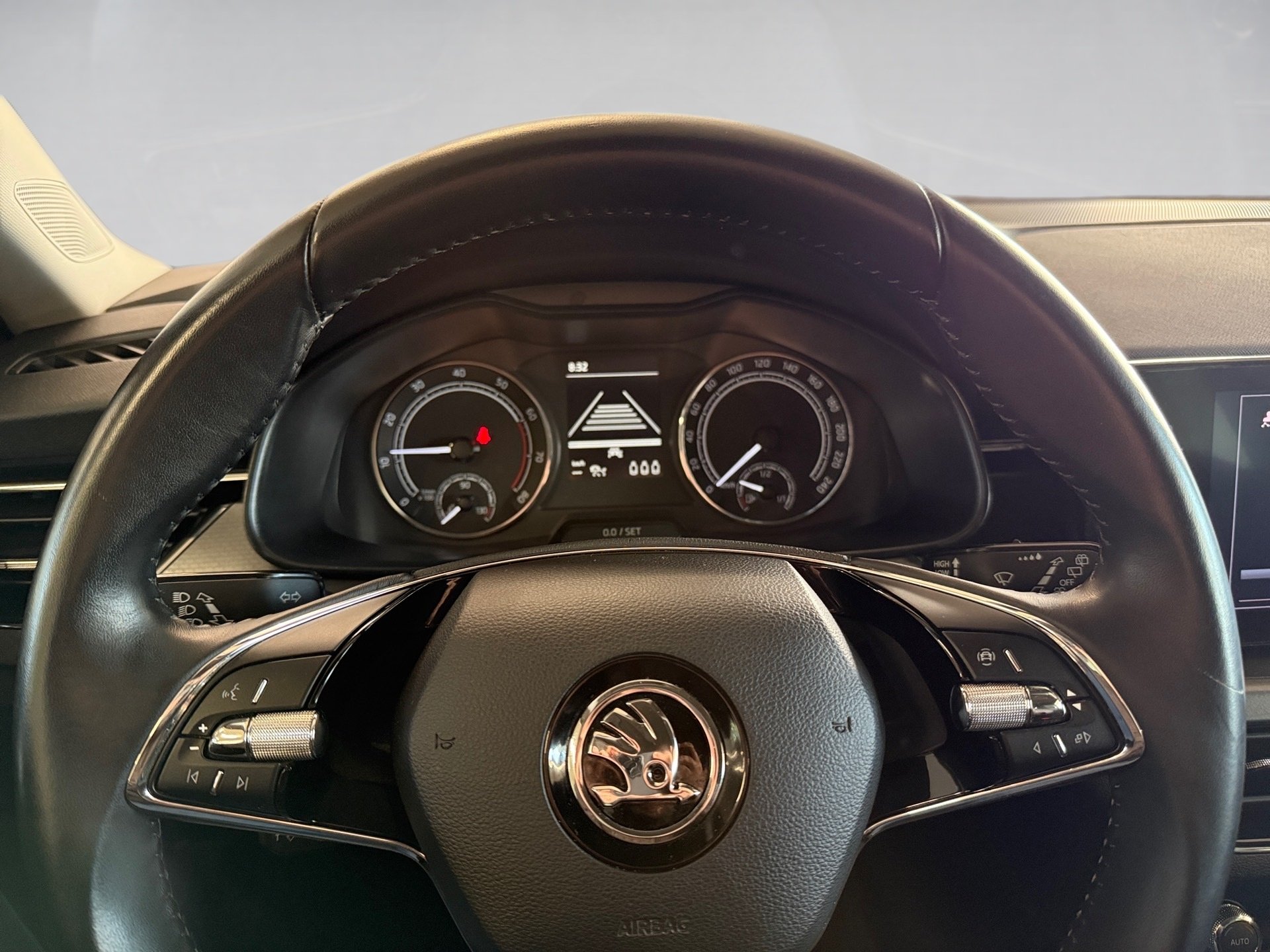 Kamiq 1.5 TSI Clever LED ACC AHK RFK 2xKlima ACC