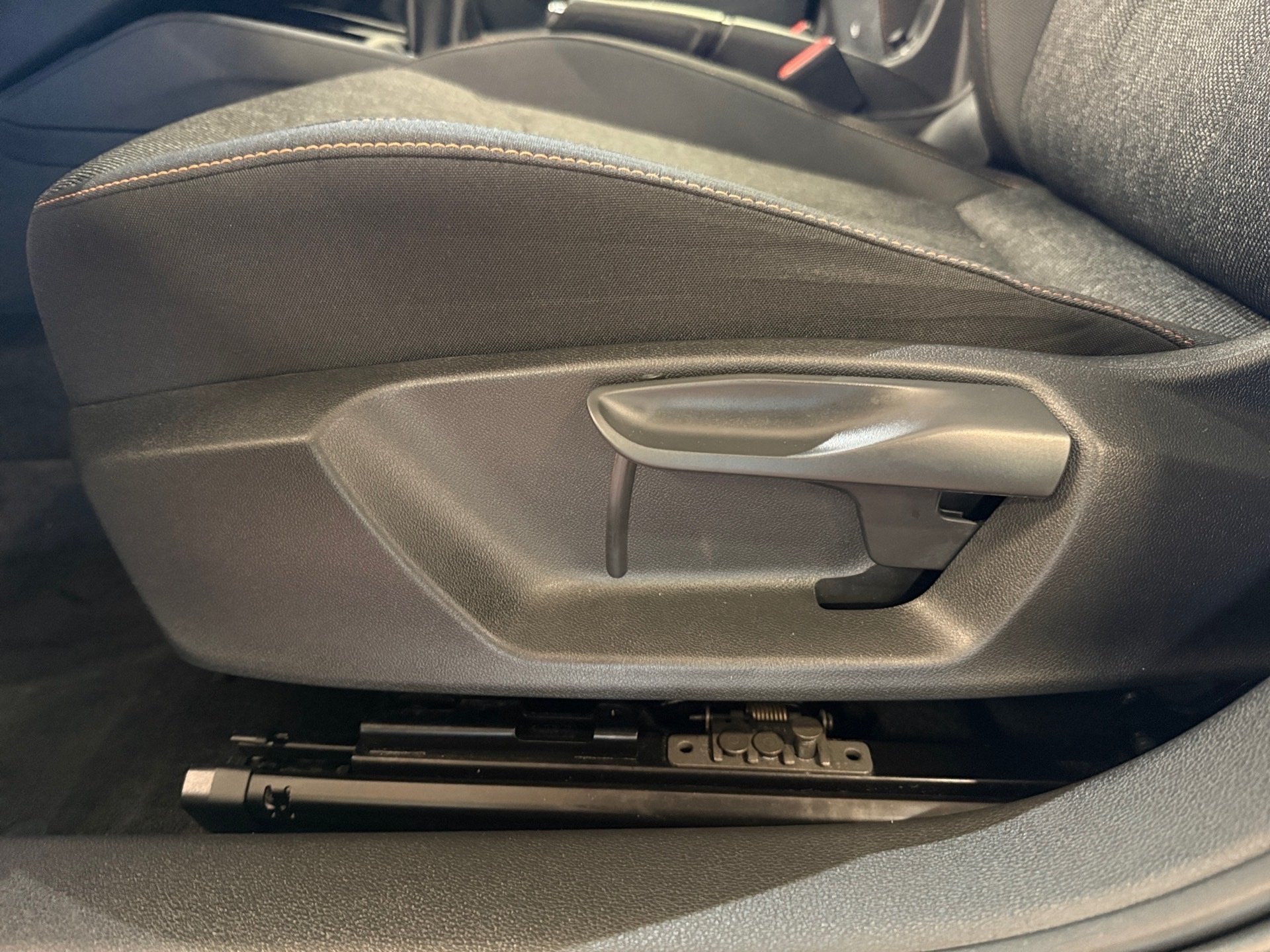 Kamiq 1.5 TSI Clever LED ACC AHK RFK 2xKlima ACC