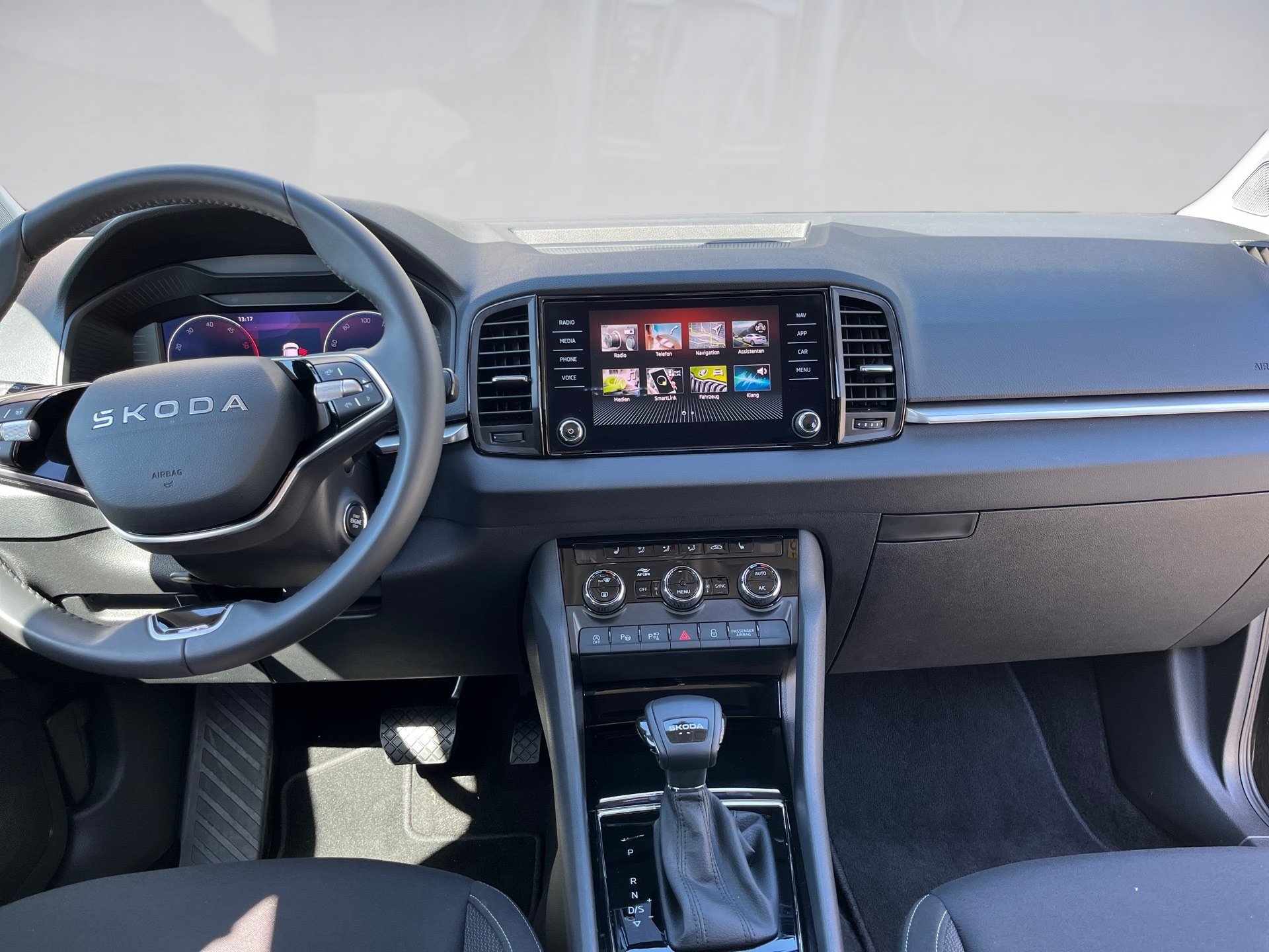 Karoq 2.0 TDI Tour DSG AHK Navi 360° SmartLink