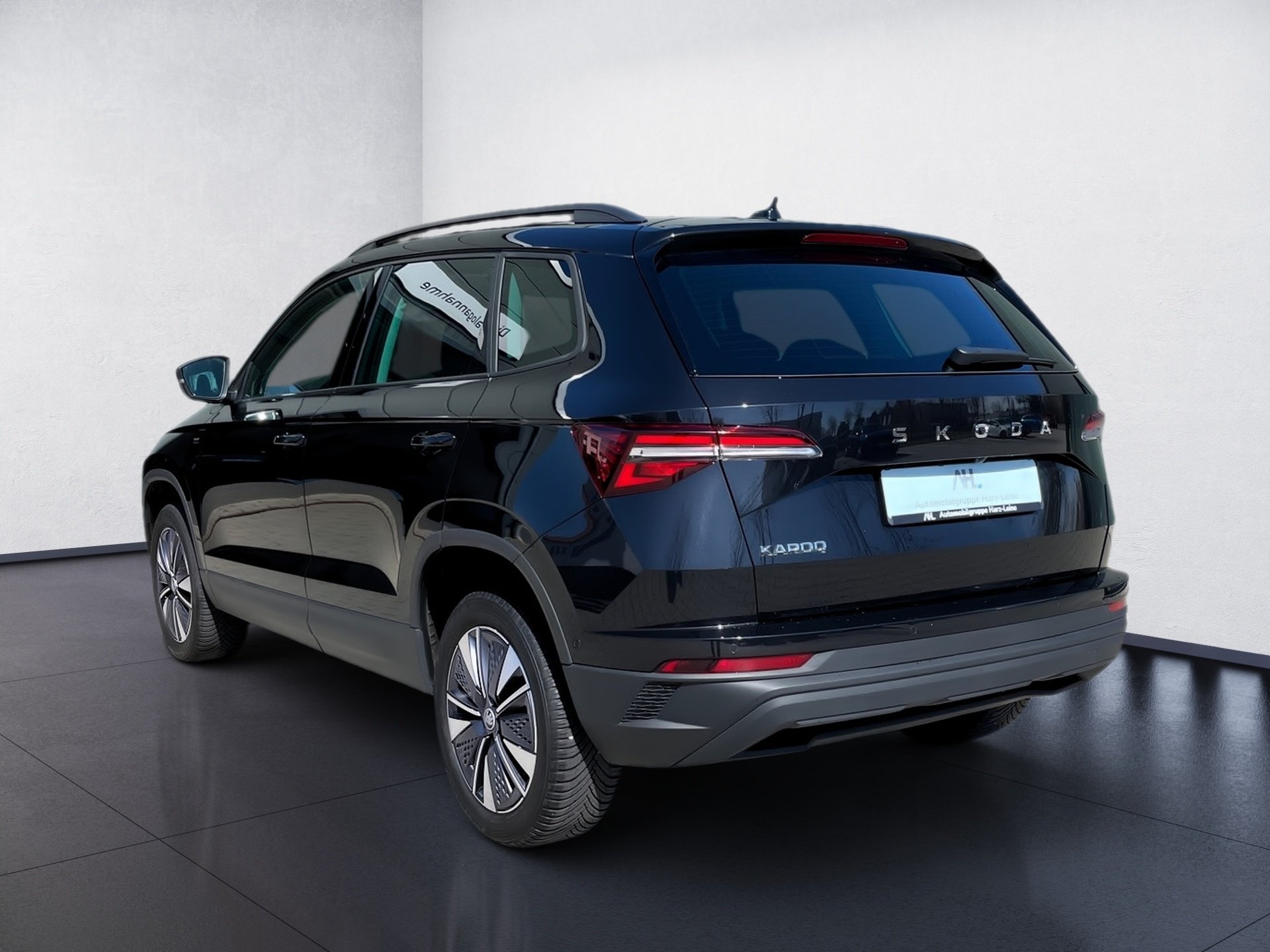 Karoq 2.0 TDI Tour DSG AHK Navi 360° SmartLink