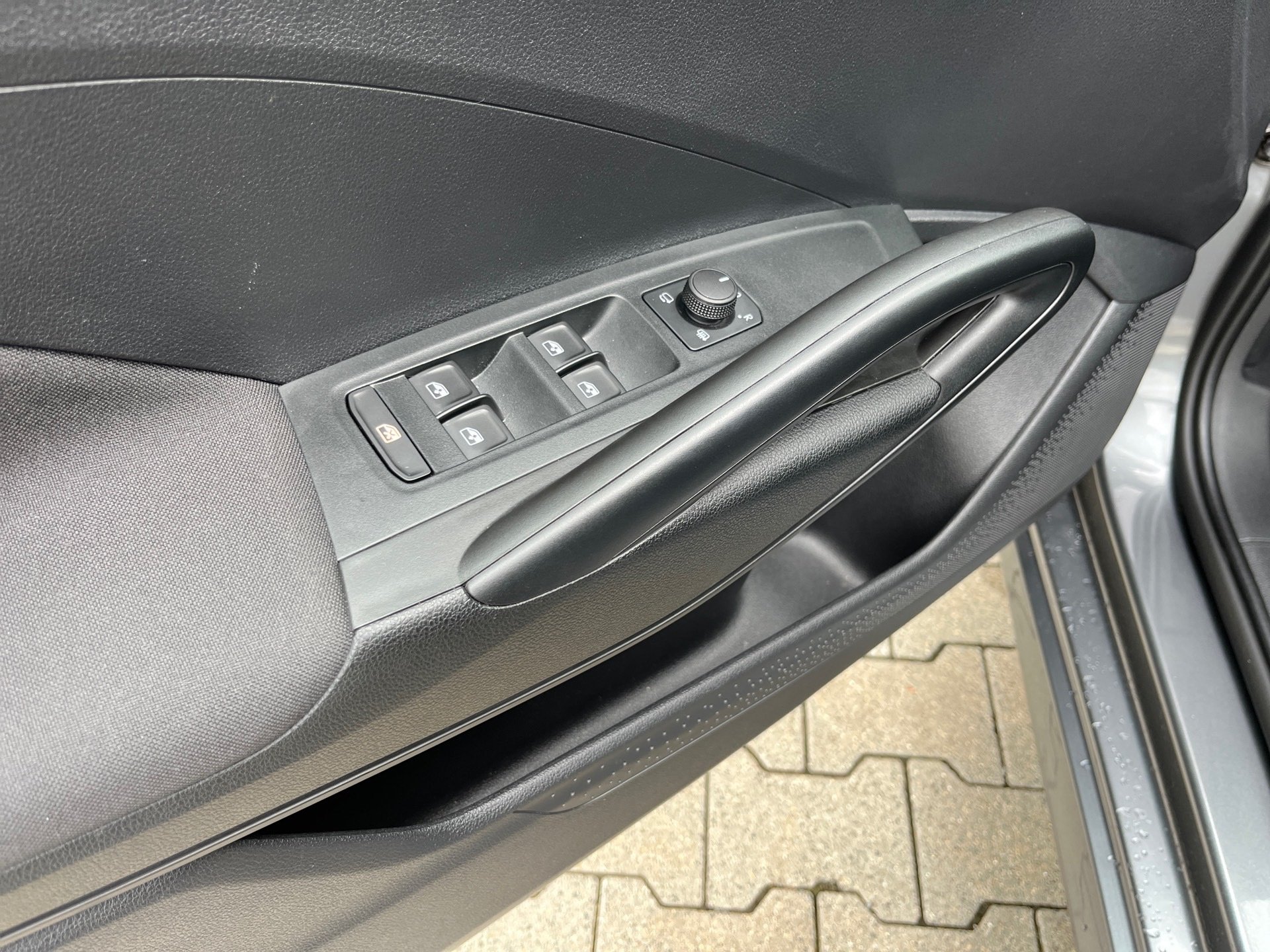 Fabia 1.0 TSI Tour LED PDC GRA RFK SmartLink LED