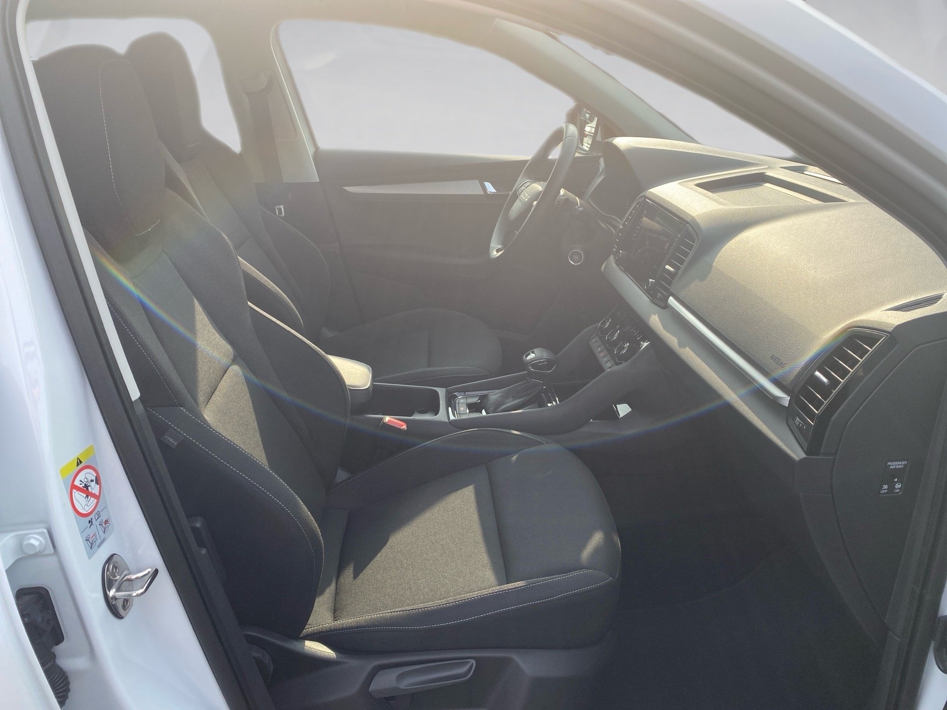 Karoq 1.5 TSI Tour DSG AHK Matrix Navi LED RFK