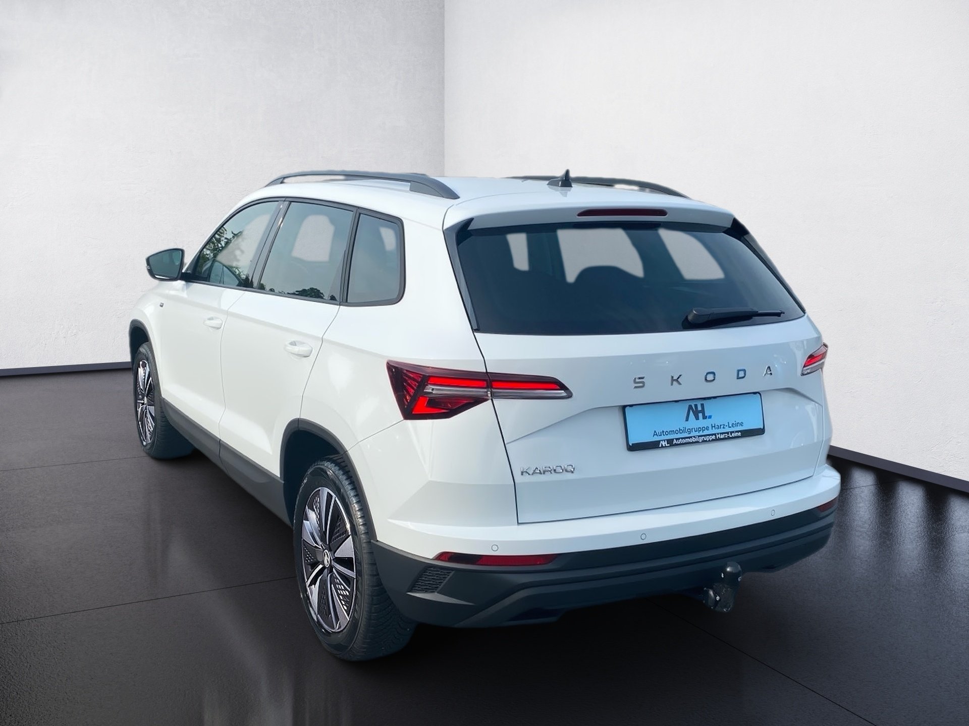 Karoq 1.5 TSI Tour DSG AHK Matrix Navi LED RFK