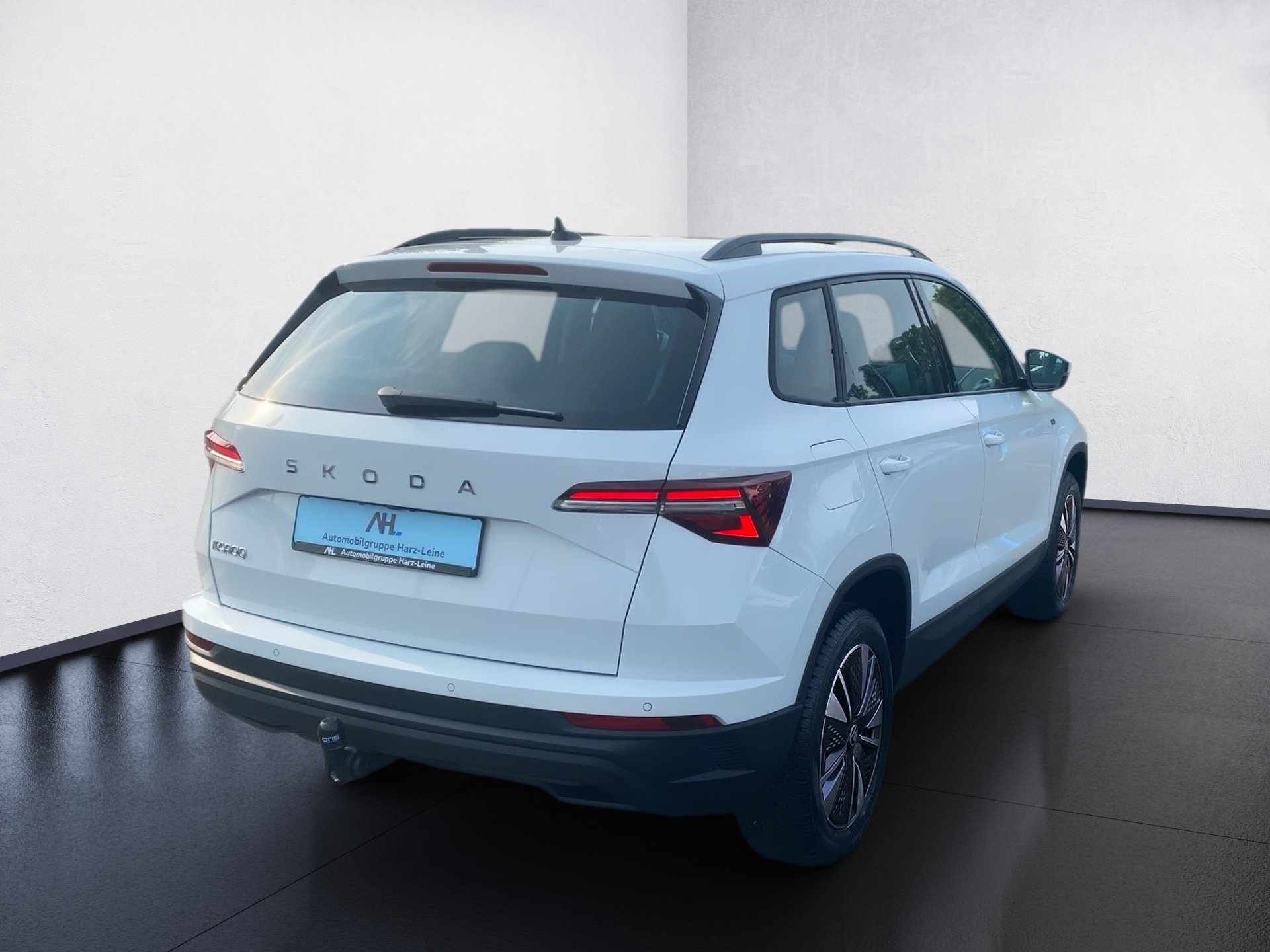 Karoq 1.5 TSI Tour DSG AHK Matrix Navi LED RFK