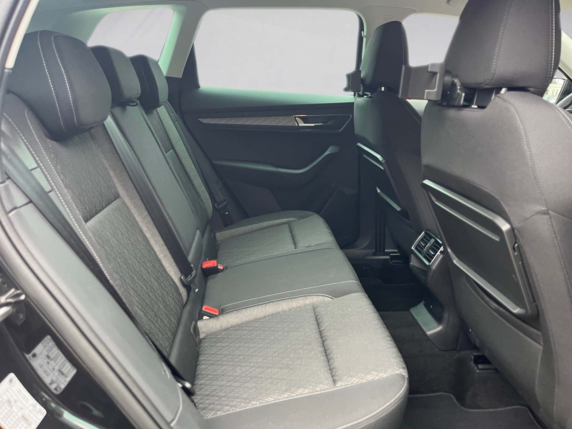 Karoq 1.5 TSI Selection DSG Navi LED ACC RFK