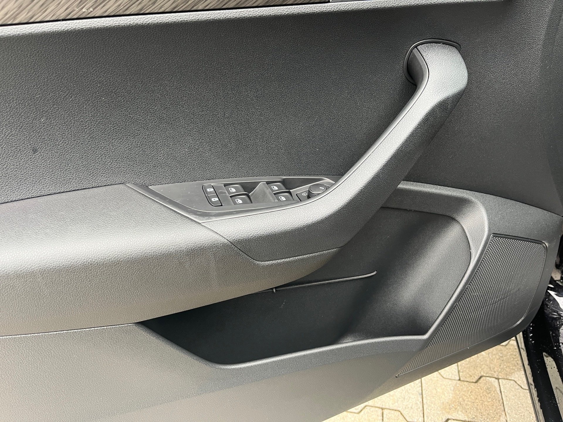 Karoq 1.5 TSI Selection DSG Navi LED ACC RFK