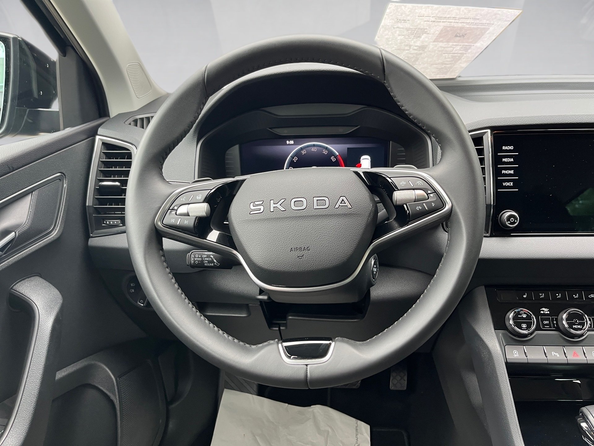 Karoq 1.5 TSI Selection DSG Navi LED ACC RFK
