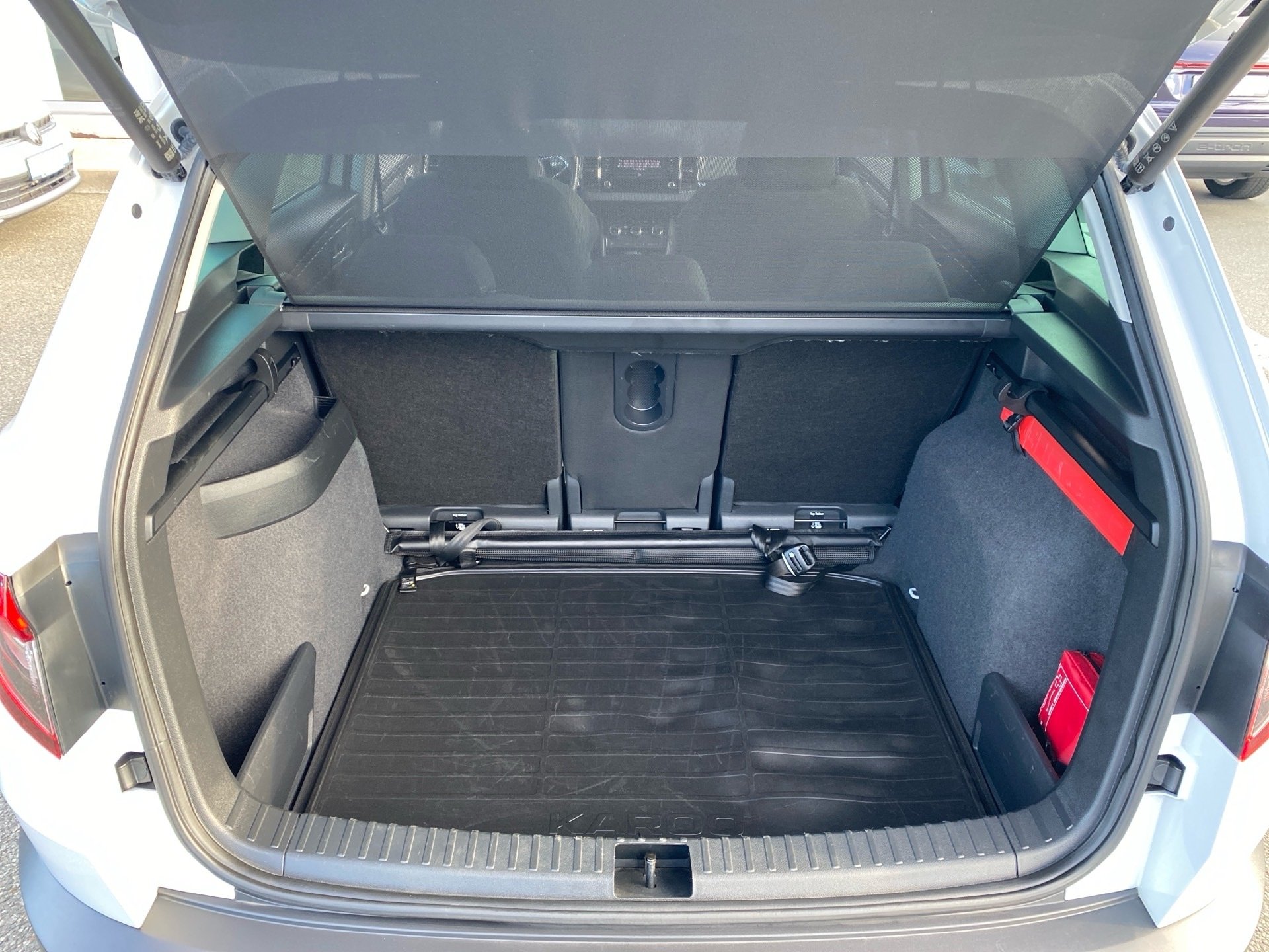 Karoq Ambition 1.5 TSI Clever DSG LED Navi ACC RFK
