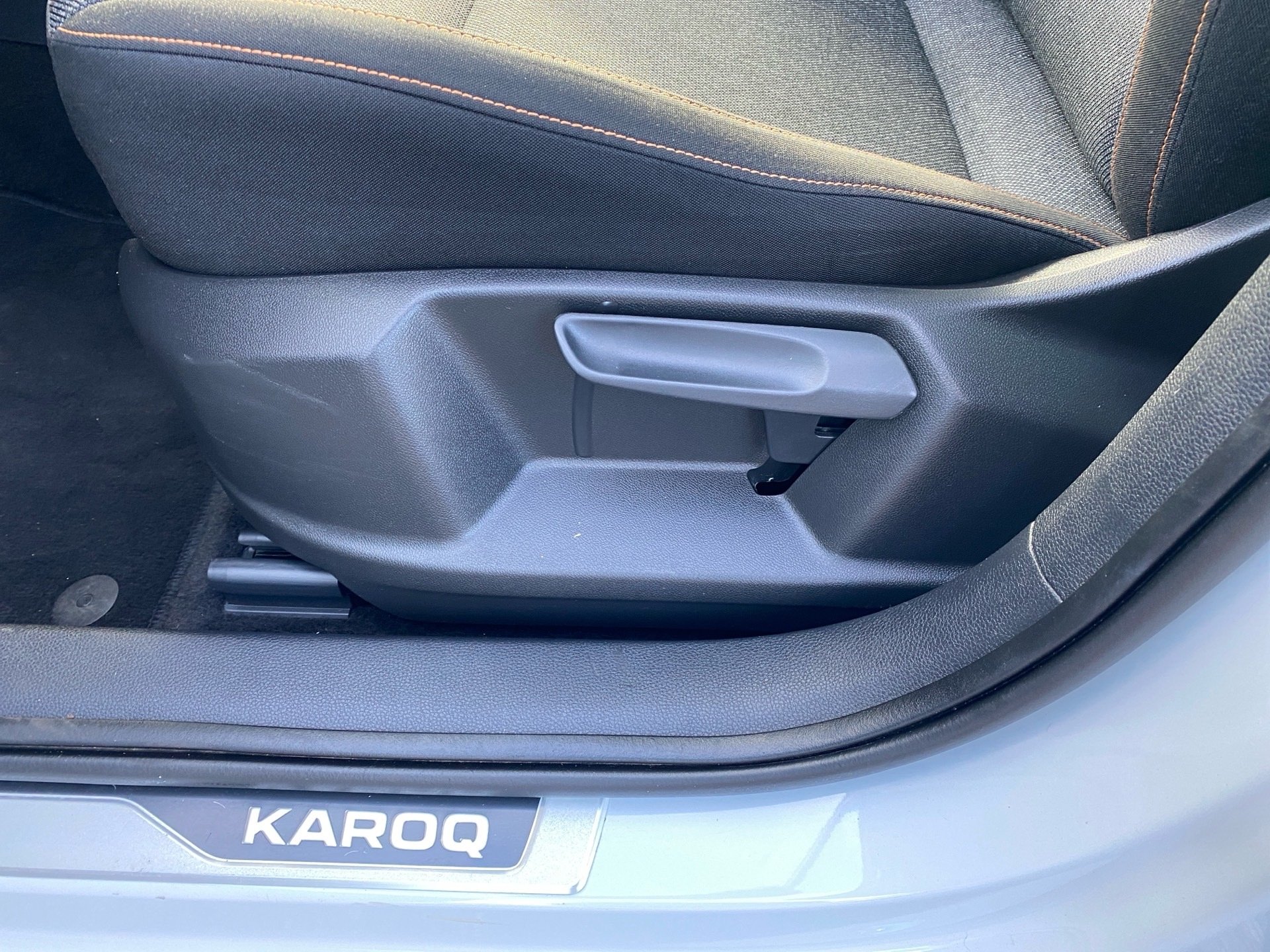 Karoq Ambition 1.5 TSI Clever DSG LED Navi ACC RFK