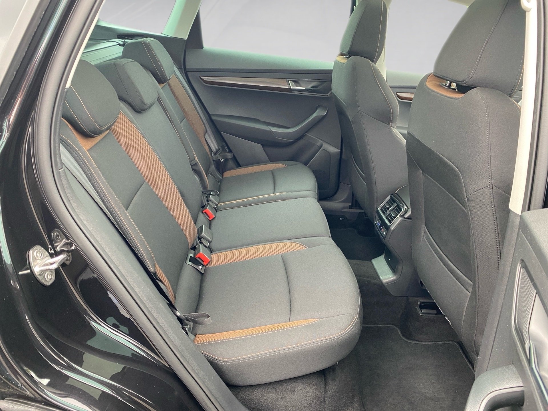 Karoq 2.0 TDI Scout 4x4 DSG LED Navi ACC AHK Pano