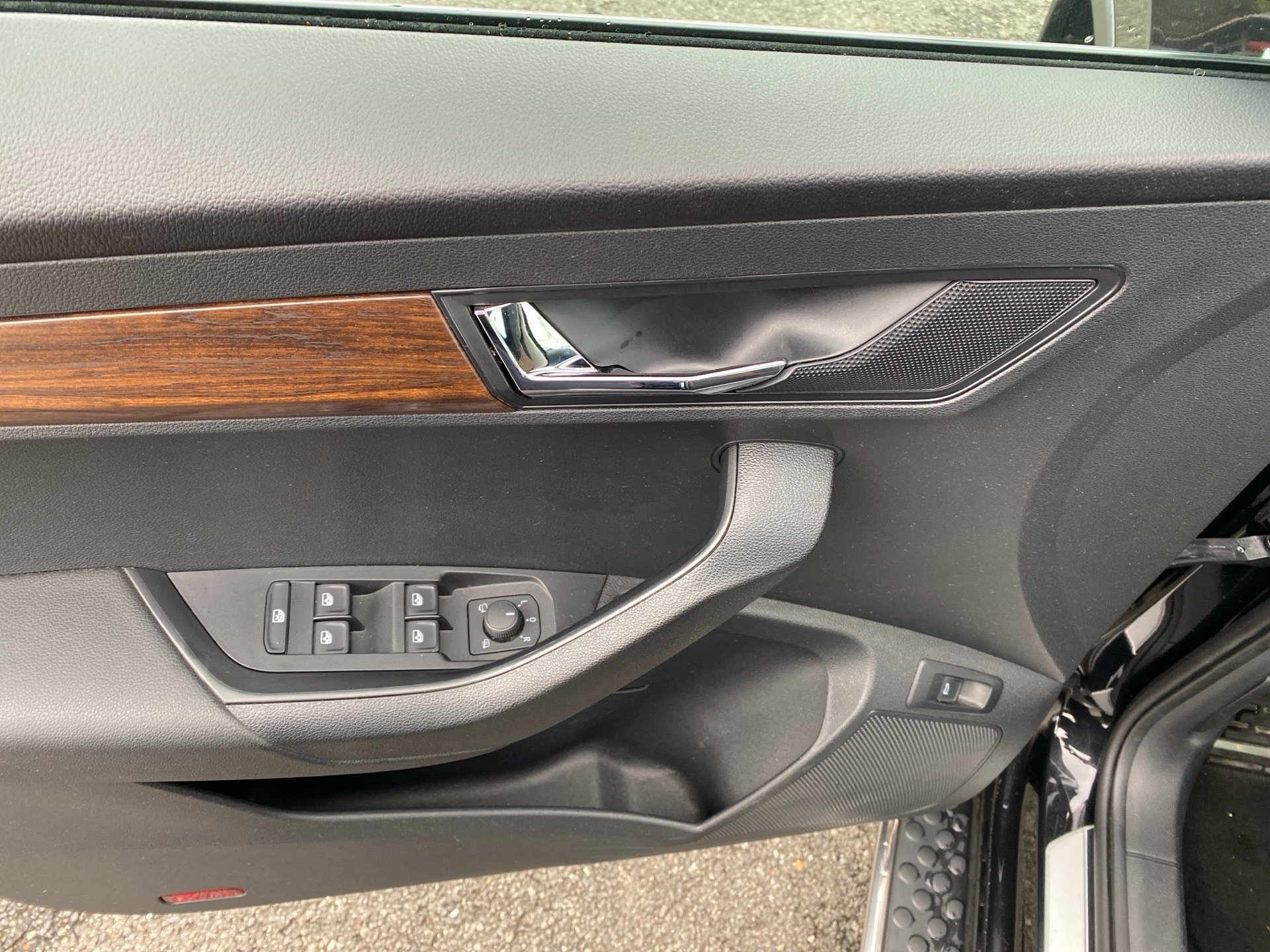 Karoq 2.0 TDI Scout 4x4 DSG LED Navi ACC AHK Pano